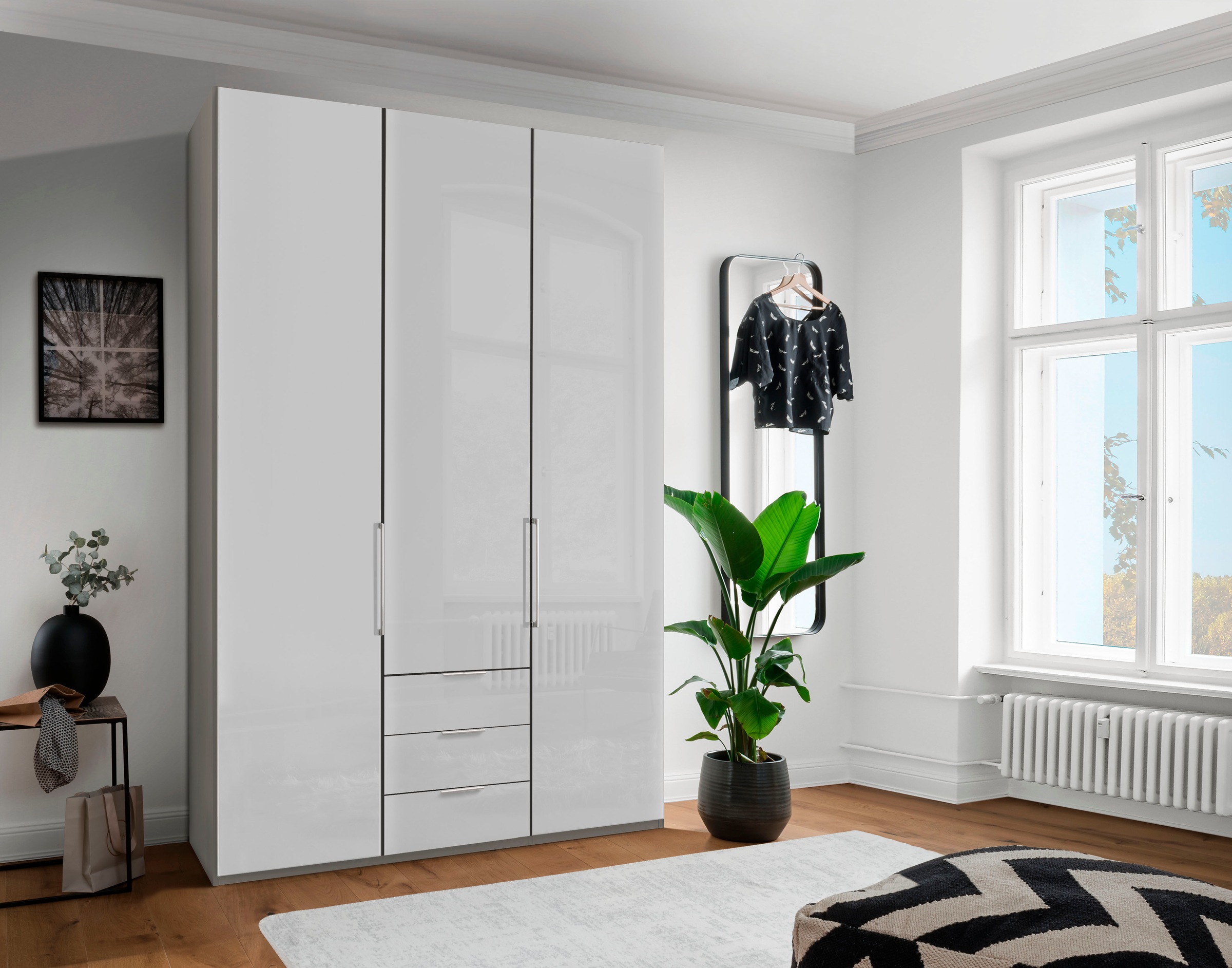 WIEMANN Drehtürenschrank »Monaco« mit Glasfront sowie hochwertigen Beschlägen inkl. Dämpfung