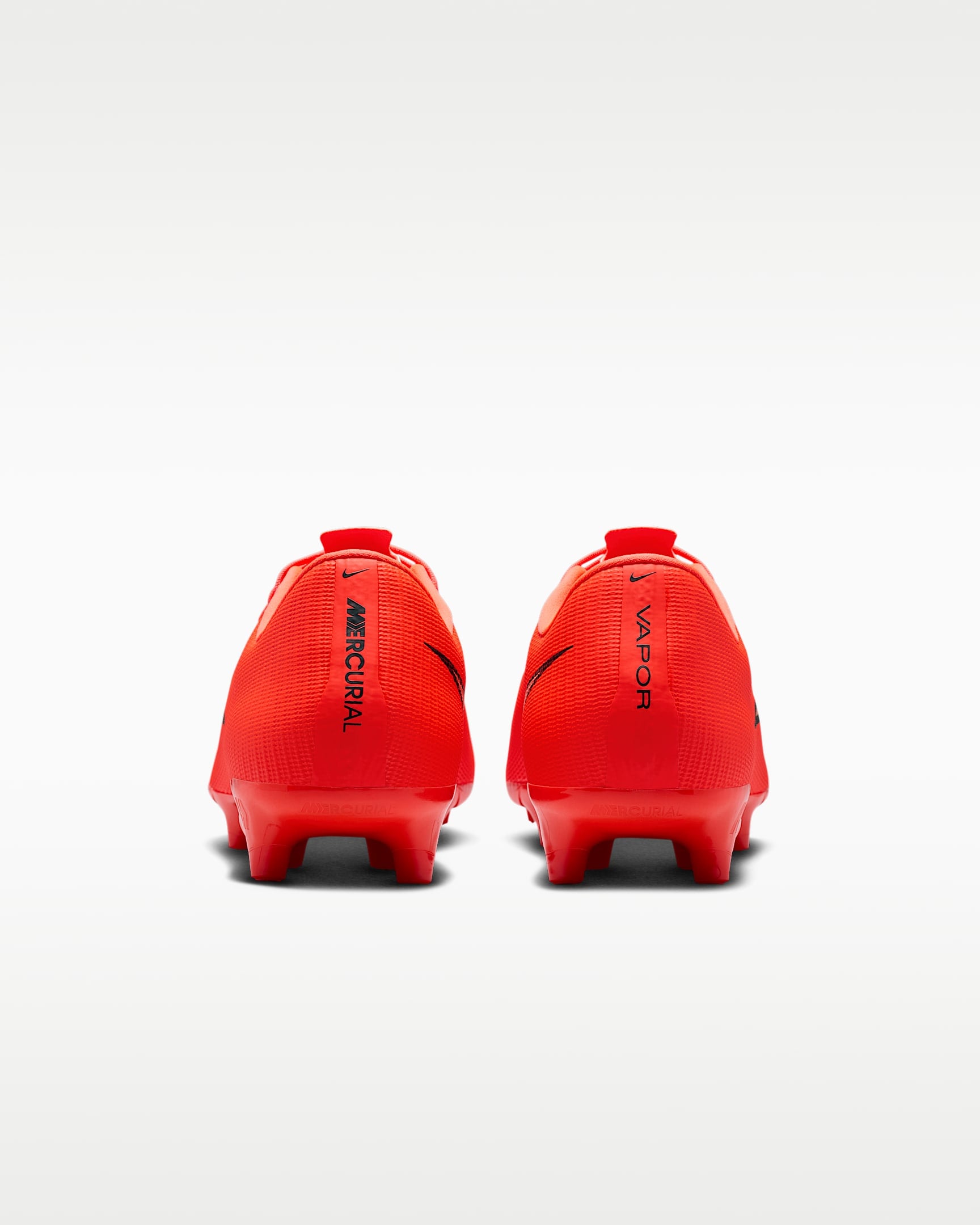Nike Fußballschuh »Mercurial Vapor 17 Academy MG«  für Rasen und Kunstrasen neuer Generation speziell feste Böden