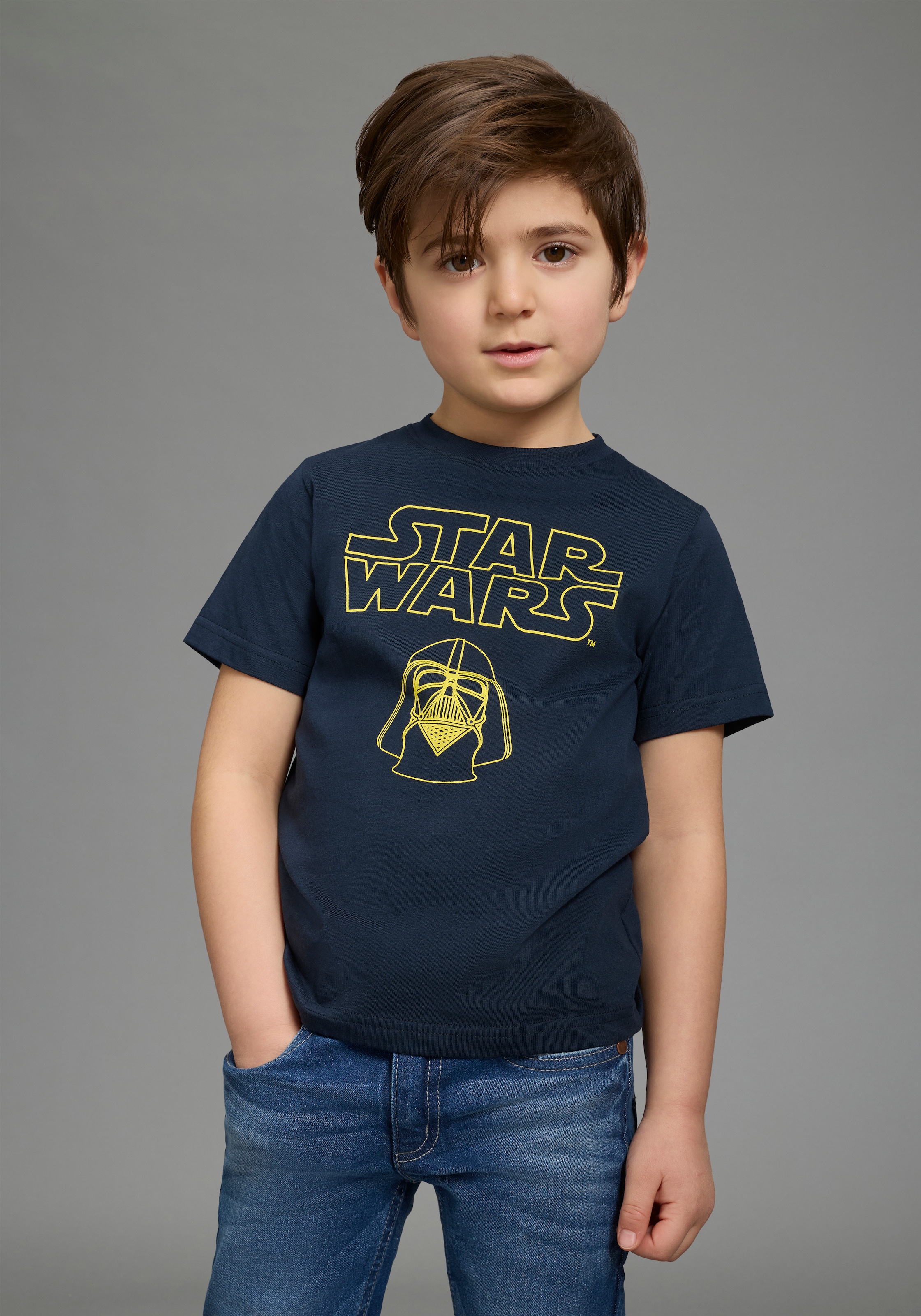 KIDSWORLD T-Shirt »STAR WARS: DARTH VADER - Disney Shirt« DARTH VADER Shirt. Kurzarm, mit modischem Druck, aus Baumwolle