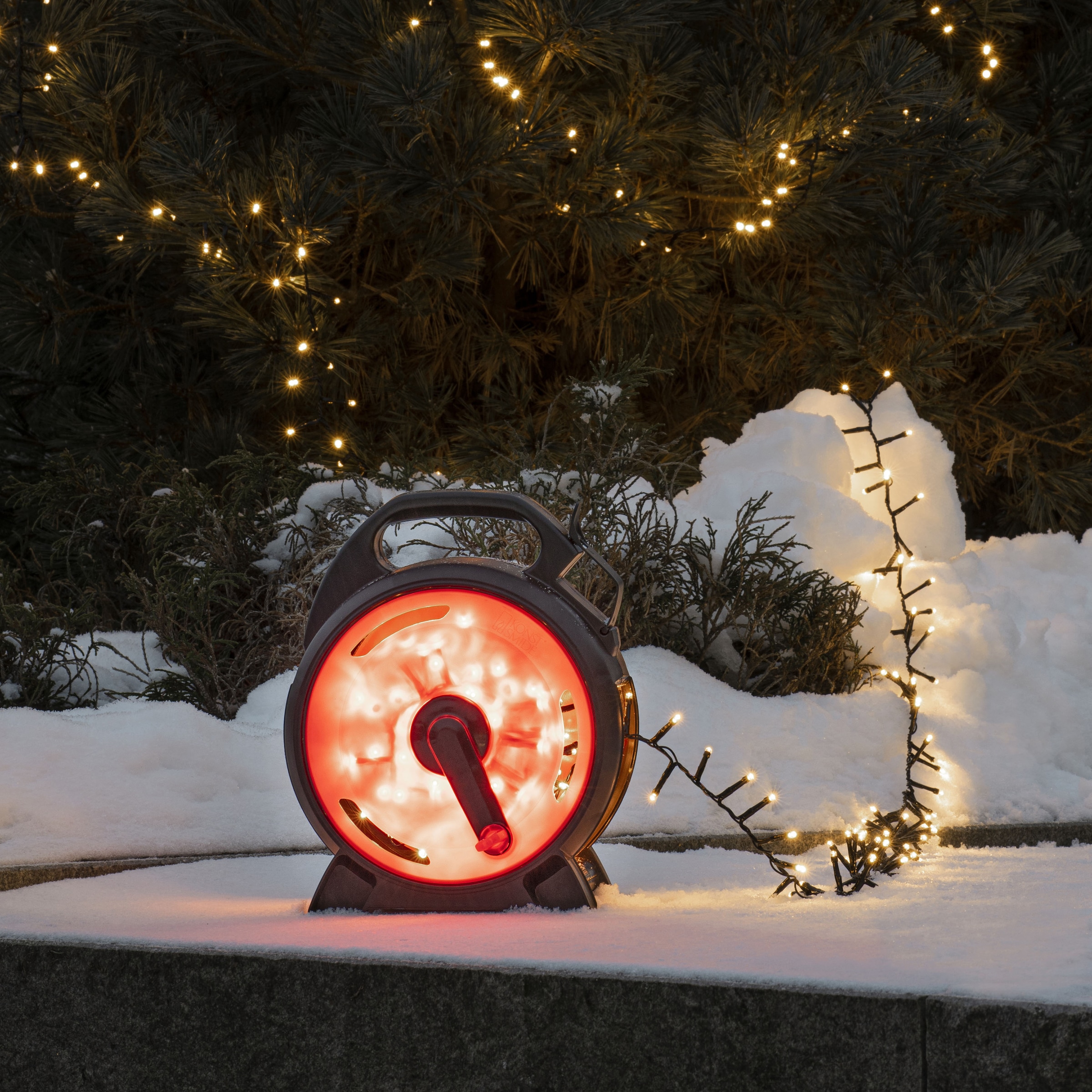 KONSTSMIDE LED-Lichterkette, 600 St.-flammig, Micro LED Compactlights Lichterkette mit Kabelaufroller, schwarz-rot