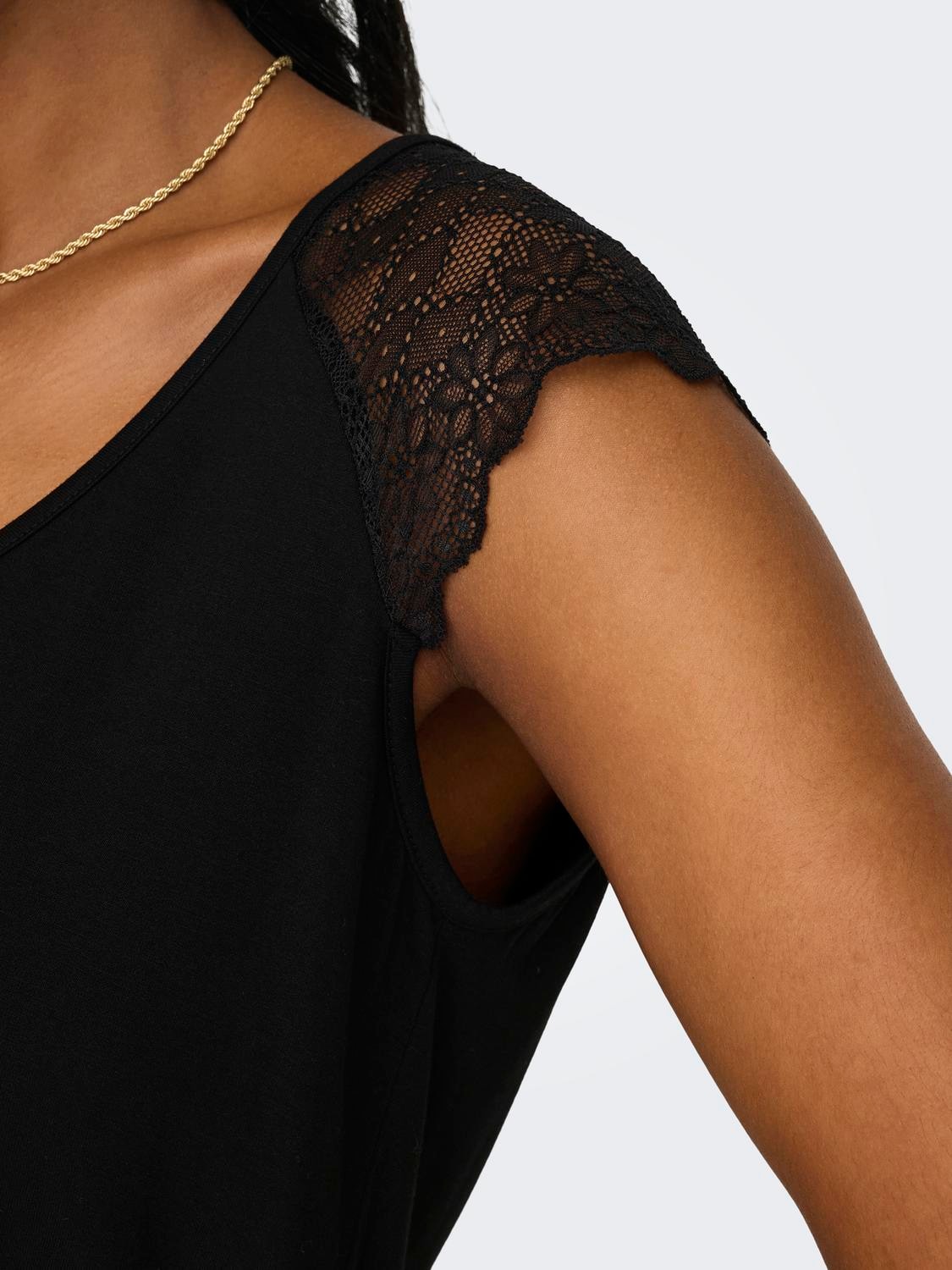 ONLY V-Shirt »ONLPETRA S/S LACE MIX TOP CS JRS«
