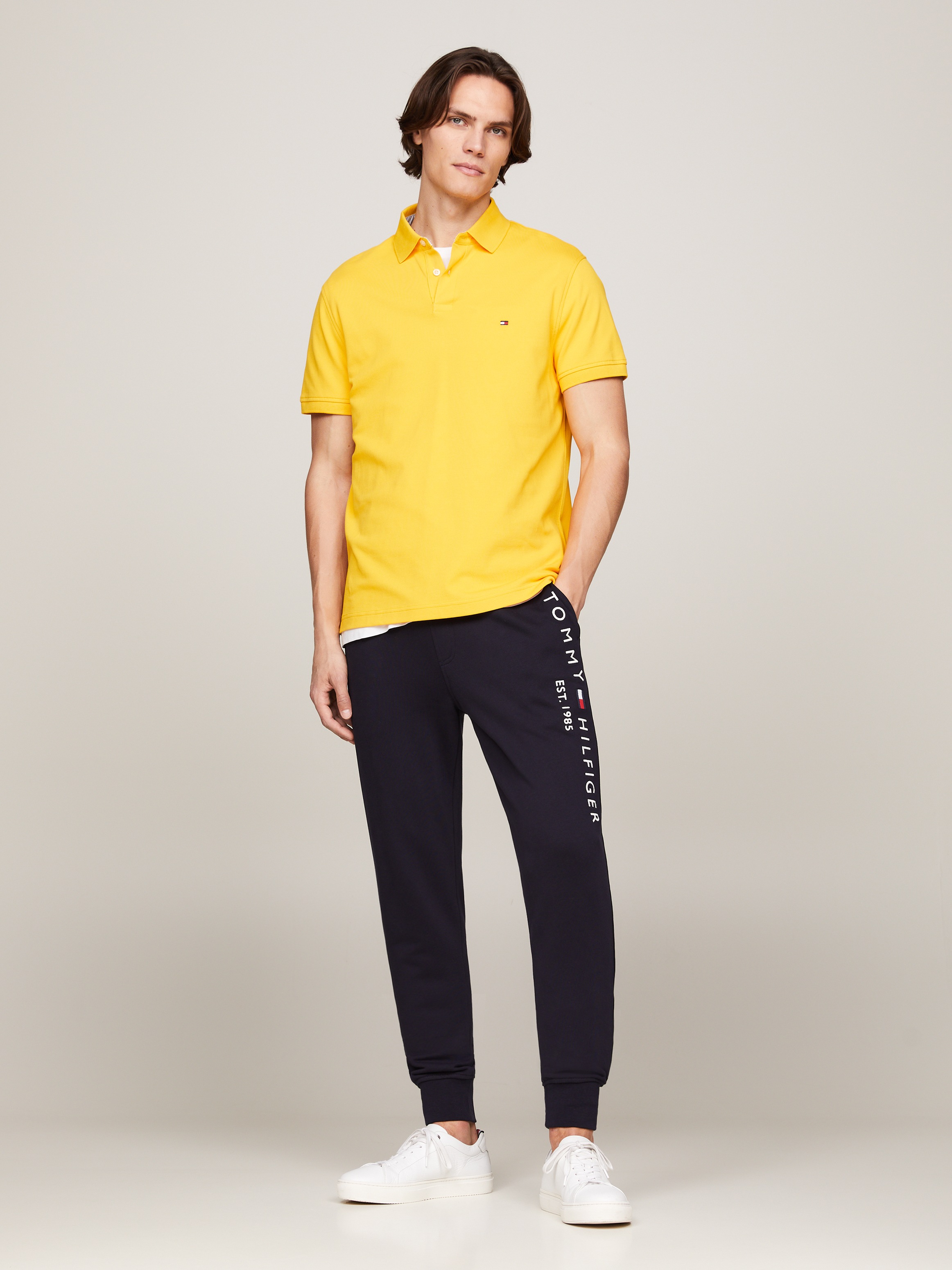 Tommy Hilfiger Sweathose »BASIC BRANDED SWEATPANTS«, mit großem Tommy Hilfiger Schriftzug