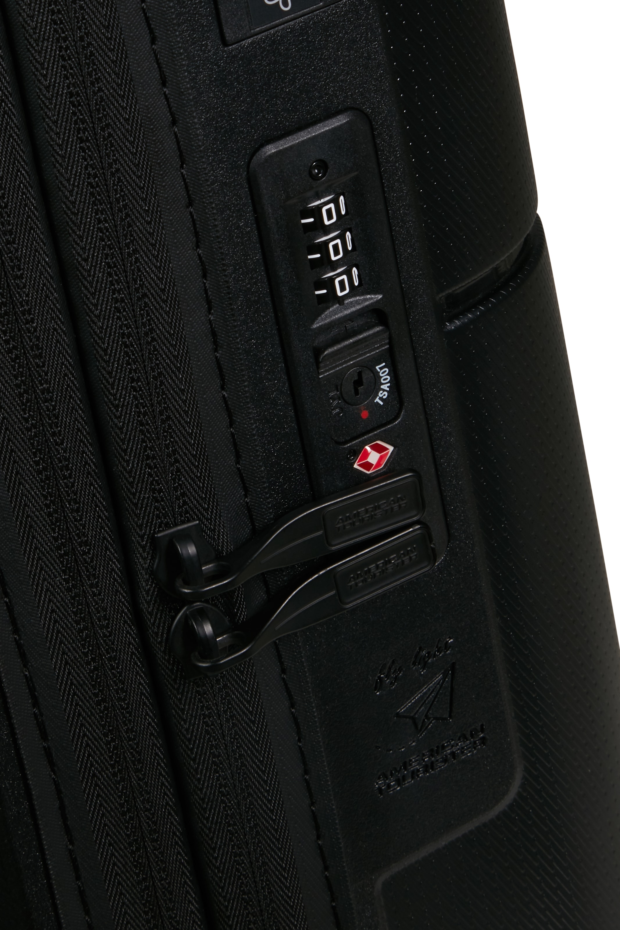American Tourister® Hartschalen-Trolley »DASHPOP DISNEY, verschiedene Motive«, 4 Rollen, Volumenerweiterung Reisekoffer Reisegepäck