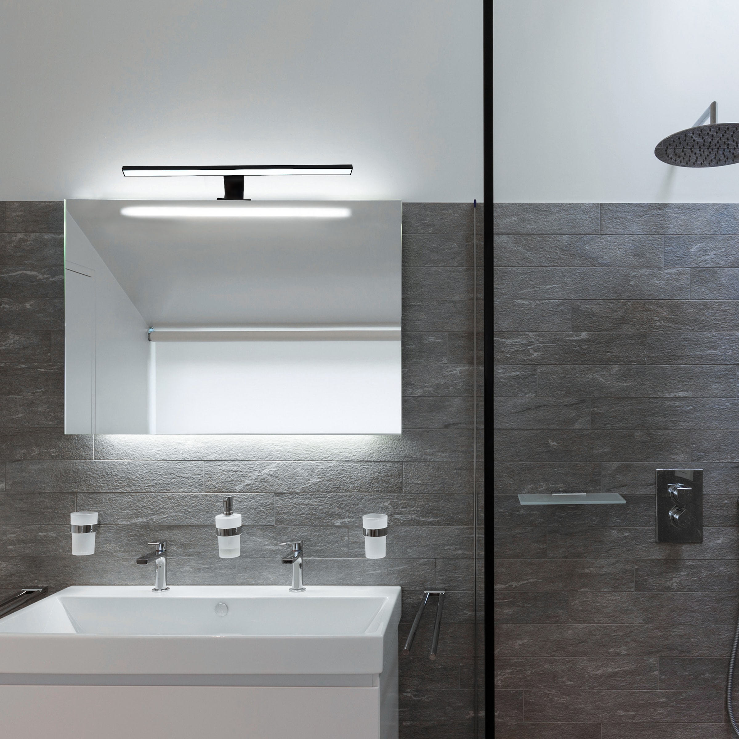 B.K.Licht Spiegelleuchte , Metall-Kunststoff, schwarz, Inkl. LED Platine, 8 Watt, 780 Lumen, 4.000 Kelvin, neutralweißes Licht, nicht dimmbar, inkl. Aufbau- und Spiegelklemme, IP44, 60cm lang