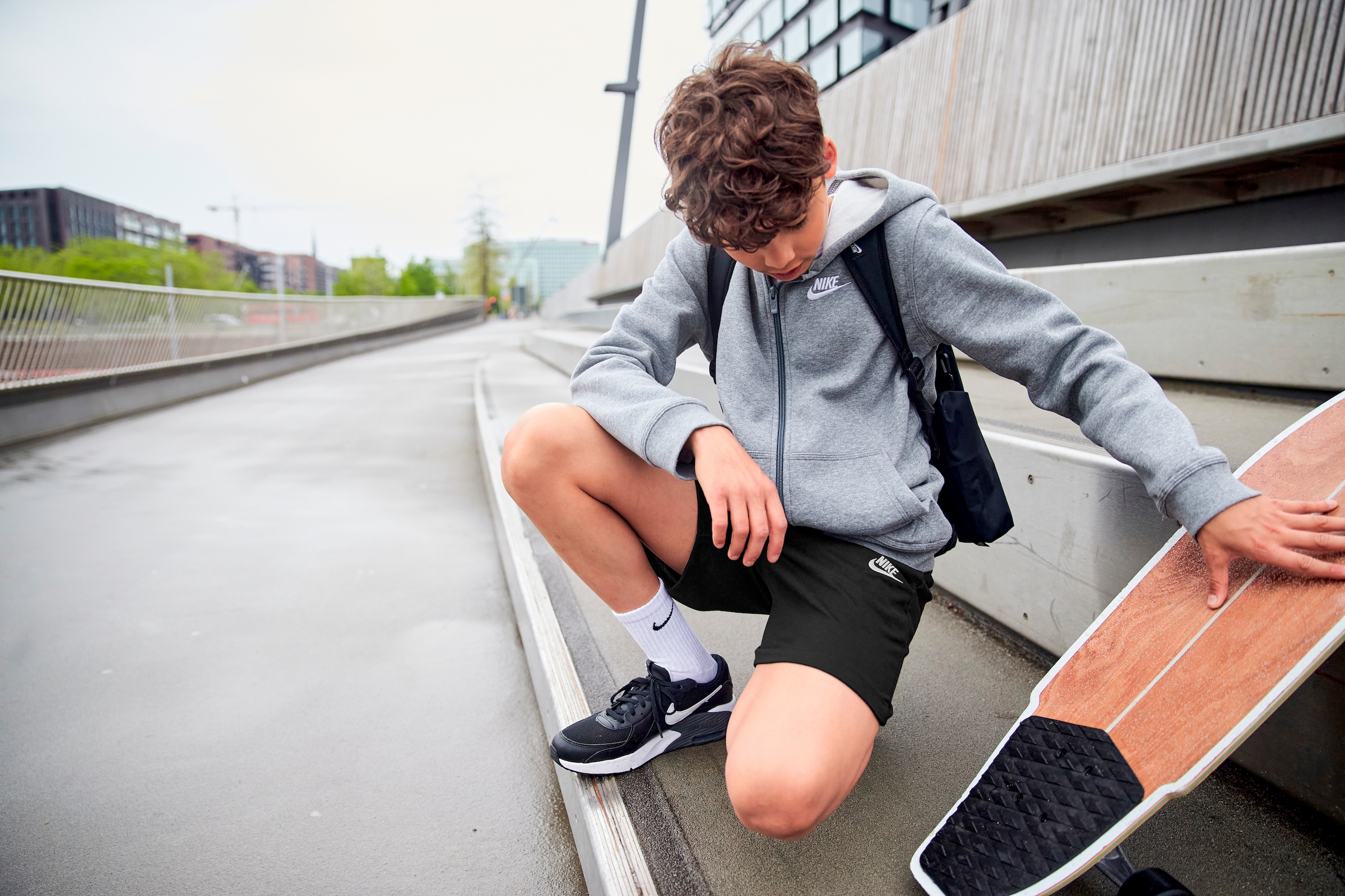 - FZ Sportswear Kinder« Kapuzensweatjacke CLUB online Nike bei »NSW HOODIE für OTTO