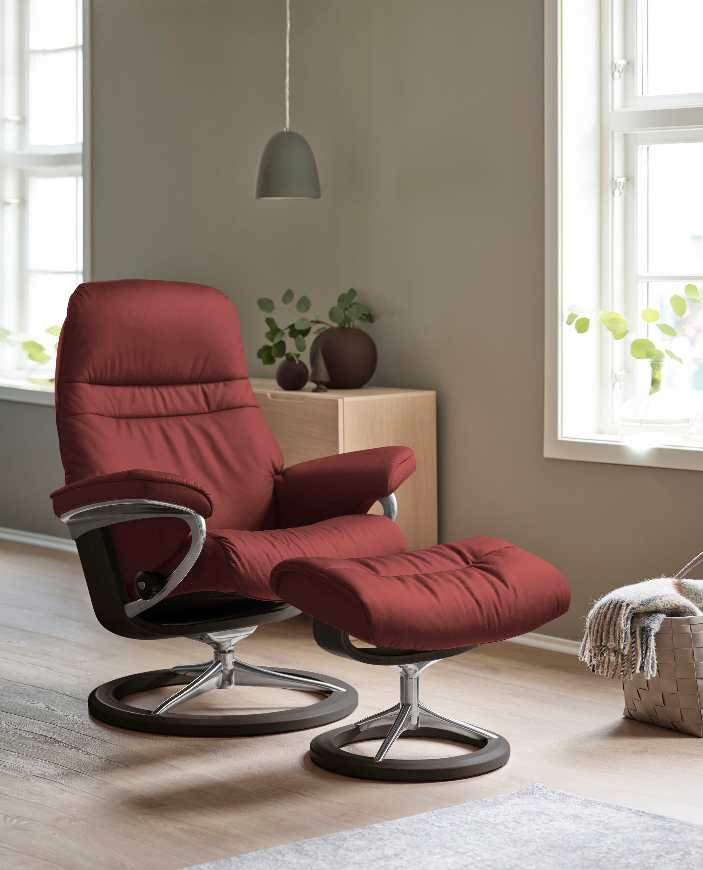 Stressless® Relaxsessel »Sunrise«, (Set, Relaxsessel mit Hocker), mit Signature Base, Größe S, Gestell Wenge