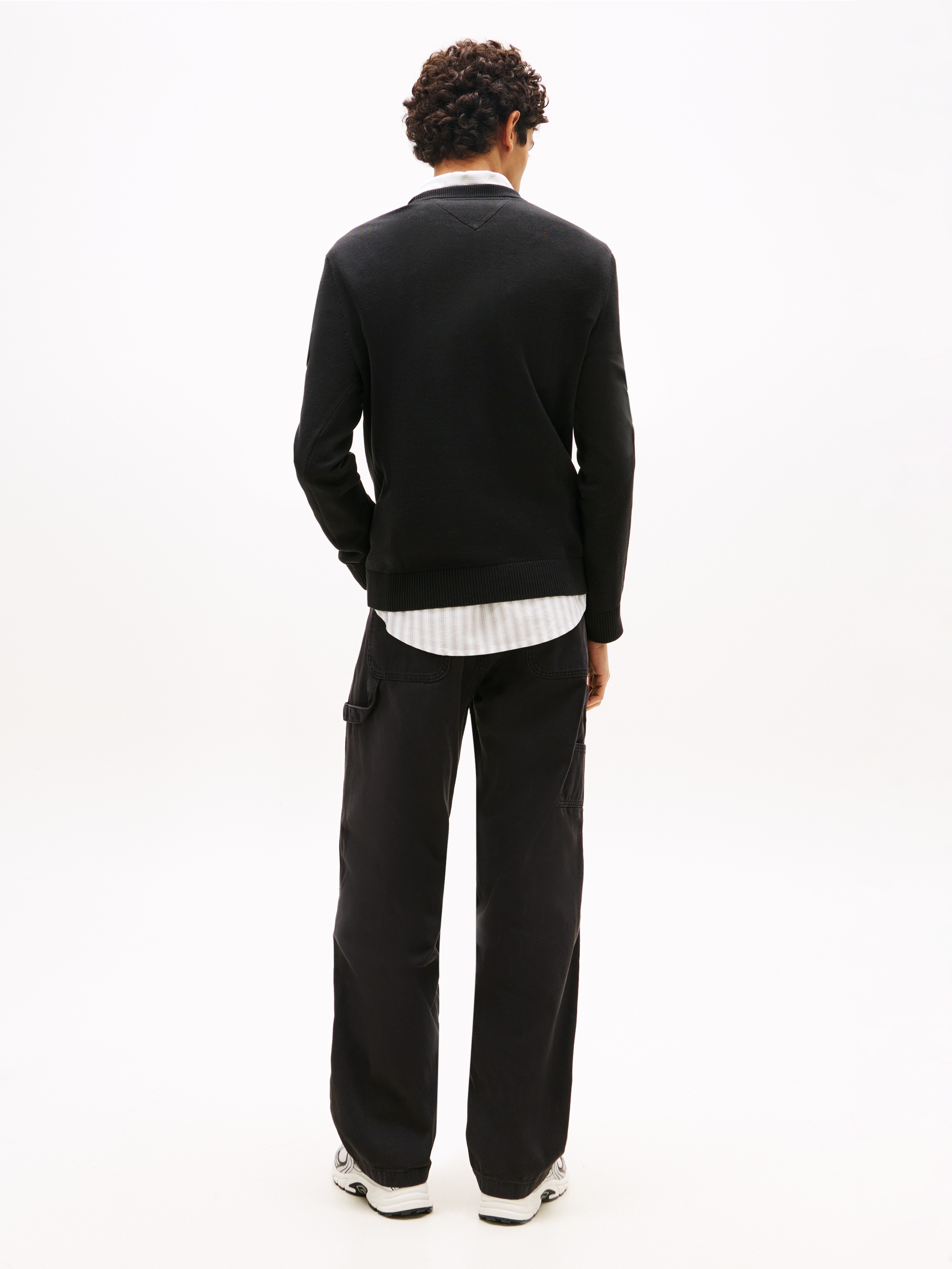 Tommy Jeans Strickpullover »TJM SLIM FIT LIGHT SWEATER« Slim fit mit Rundhalsausschnitt