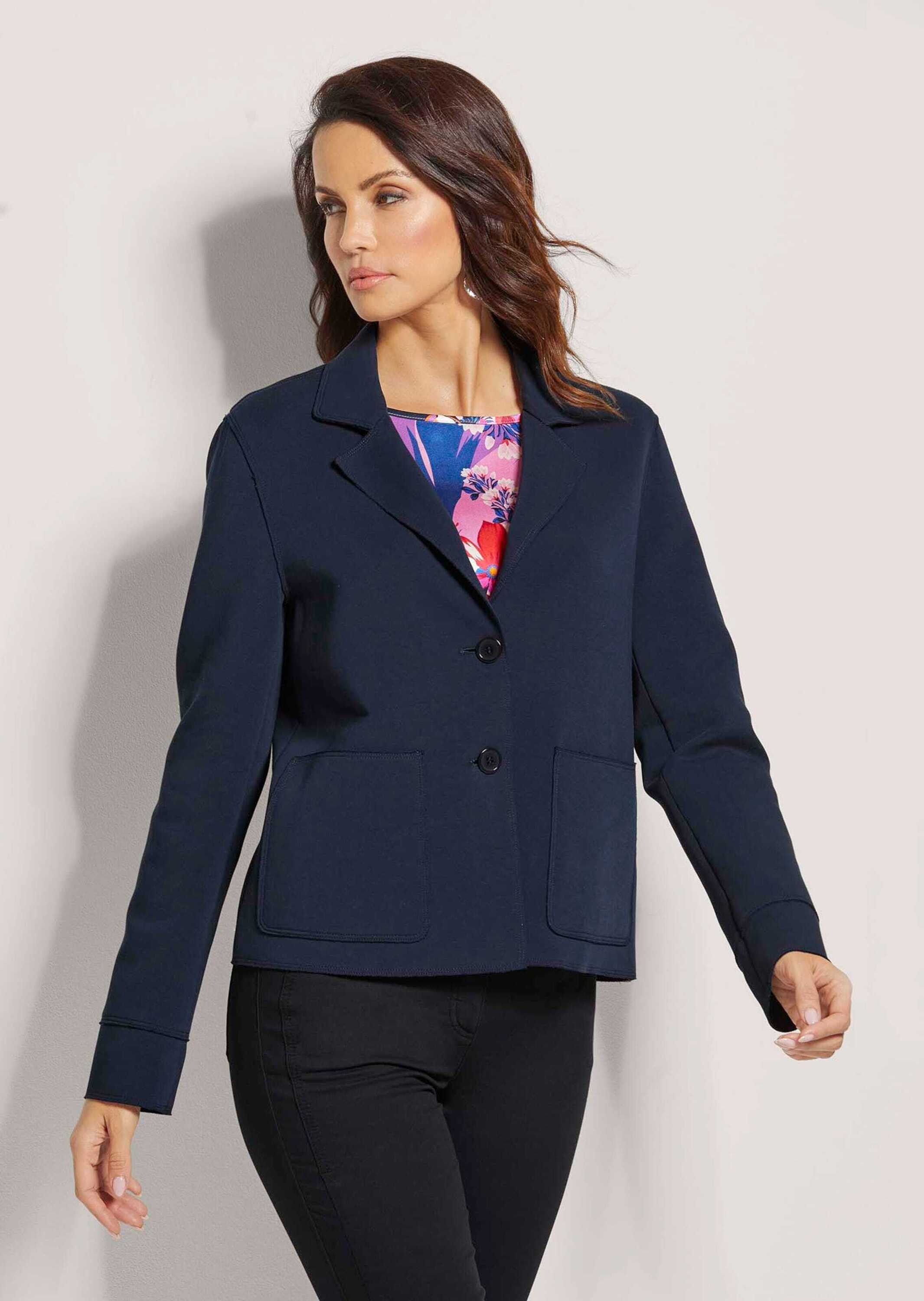 MADELEINE Outdoorjacke »Jacke Trendstarke Kurzjacke mit Kettenaufhänger«