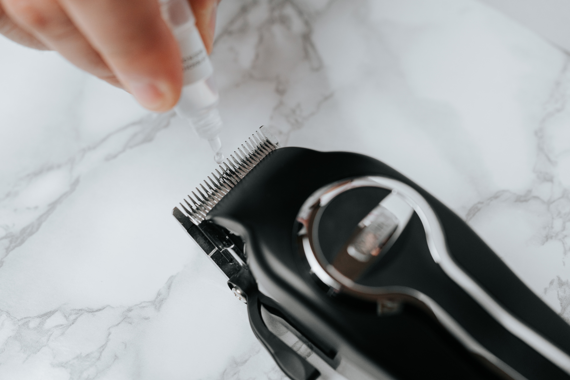 Wahl Haarschneider »Elite Pro Cordless«, 10 Aufsätze, Hochleistungs Akku- und Netzbetrieb Haarschneider, Premium Zuberhörset