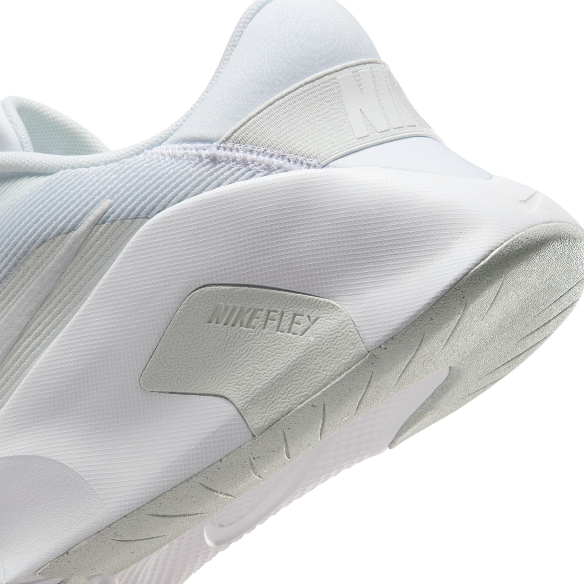 Nike Trainingsschuh »Flex Train«  ideal für Gym und Fitnessstudio