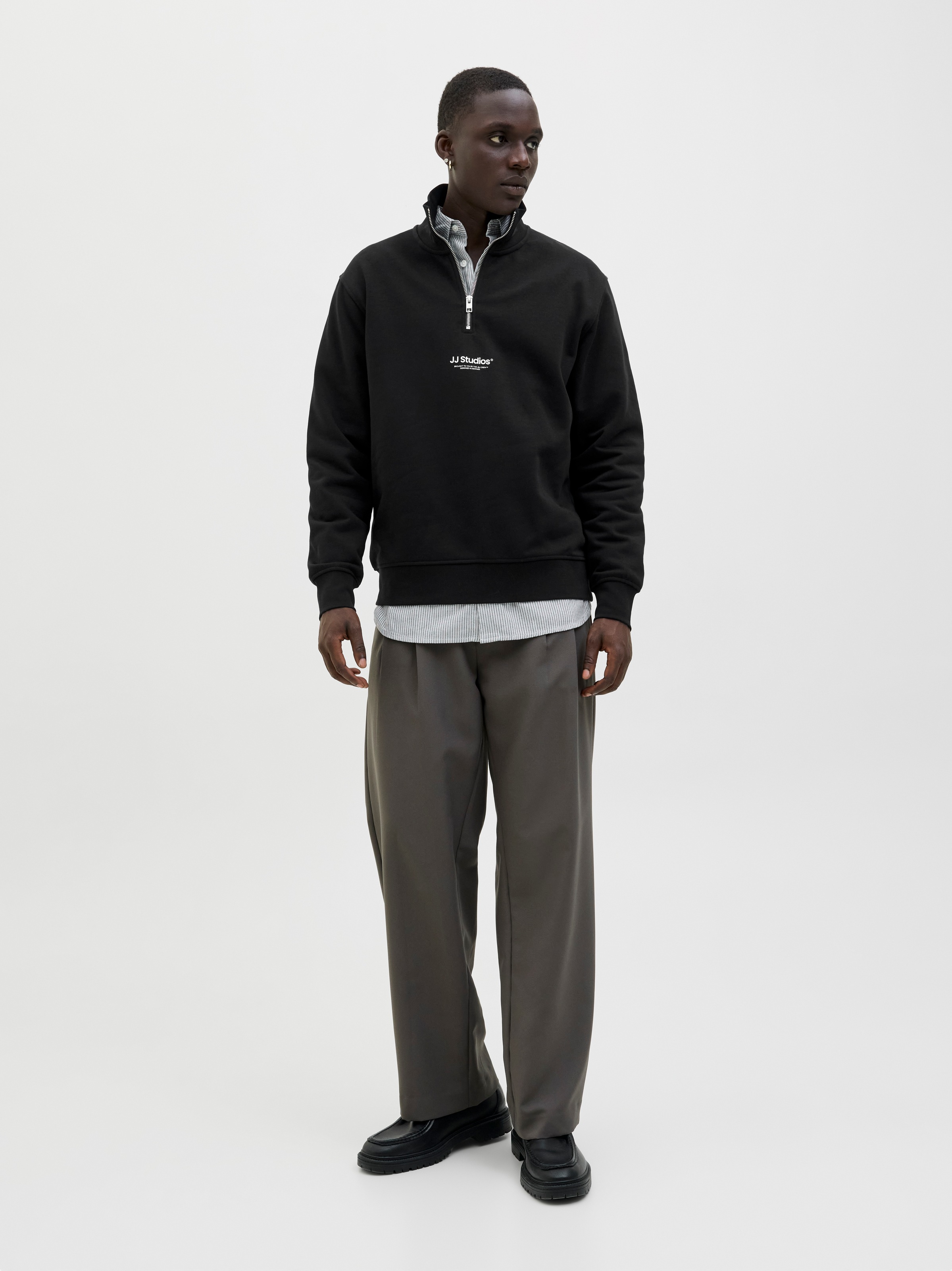 Jack & Jones Sweatshirt »JJESOHO SWEAT QUARTER ZIP HN NOOS«, Baumwollmischung, relaxed fit
