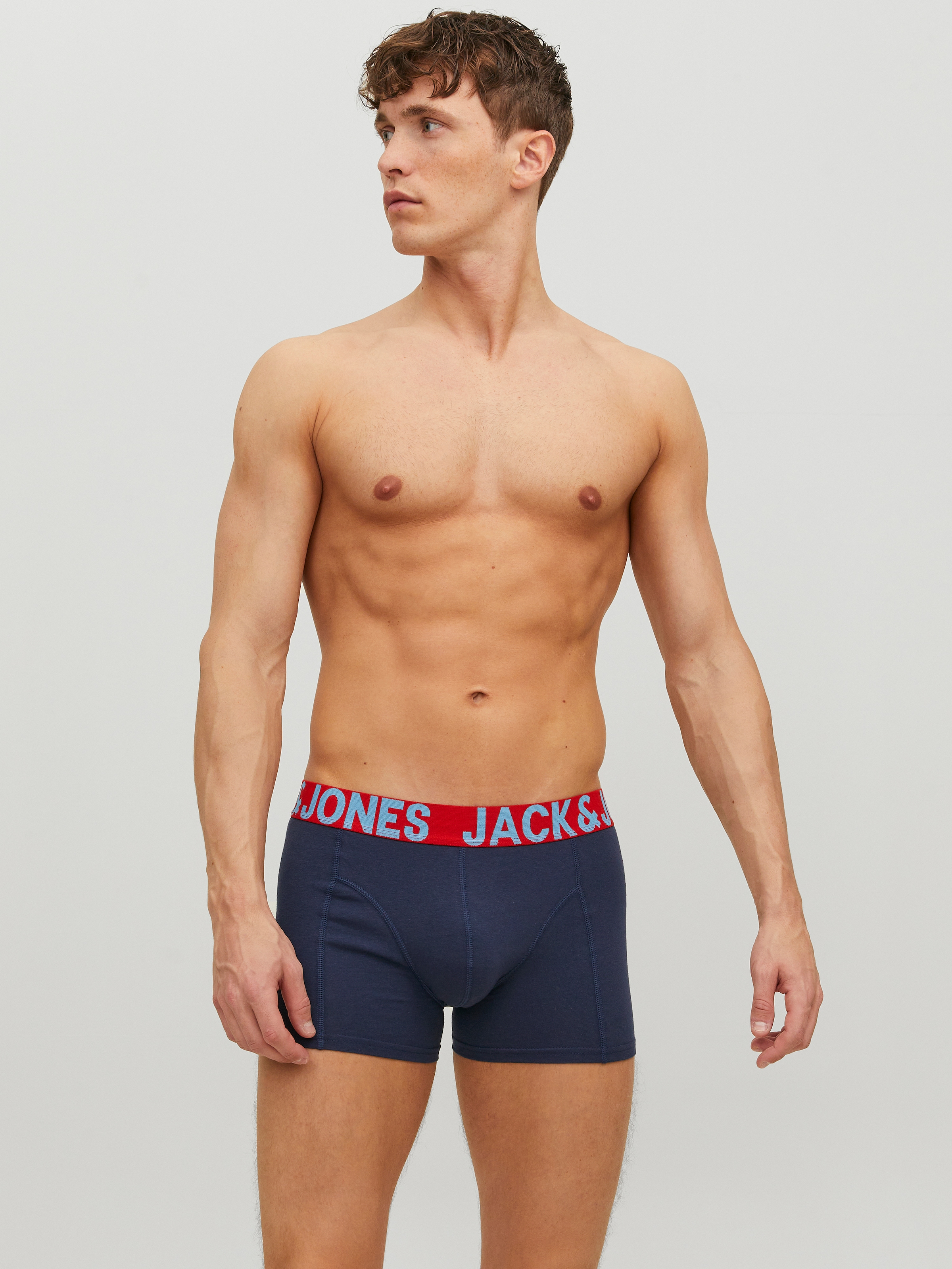 Jack & Jones Boxer »JACCRAZY im Dreierpack mit kontrastfarbenem Bund und Stretchkomfort« Packung, 3 Stk. unifarben mit Farbeinsatz, modisch, eng anliegend, Baumwollmischung