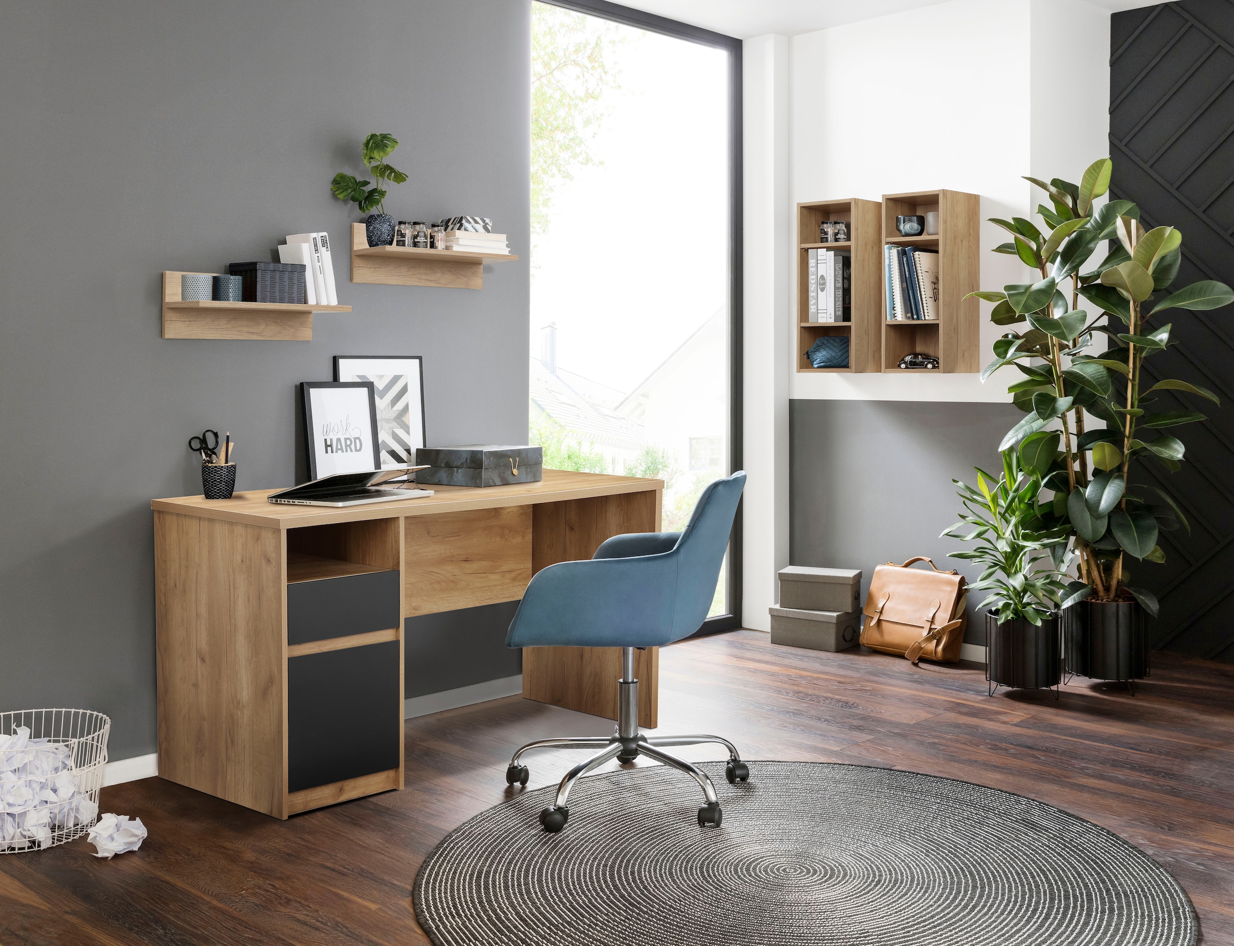 Places of Style Schreibtisch »CRACO, Computertisch, Kabeldurchlass,«, mit offenem Fach, Schublade und Tür, Breite 140 cm