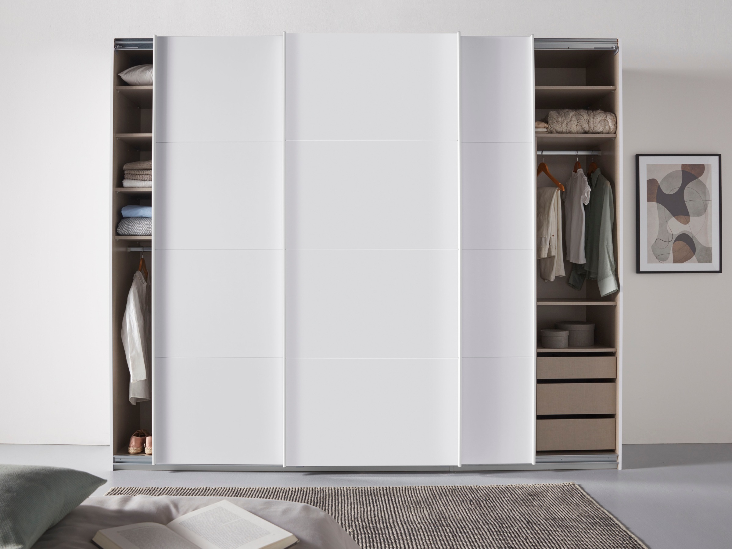 rauch Schwebetürenschrank »Kleiderschrank Schrank Garderobe TOPSELLER OTELI inkl. Inneneinteilung«, mit 3 Innenschubladen sowie zusätzlichen Einlegeböden MADE IN GERMANY