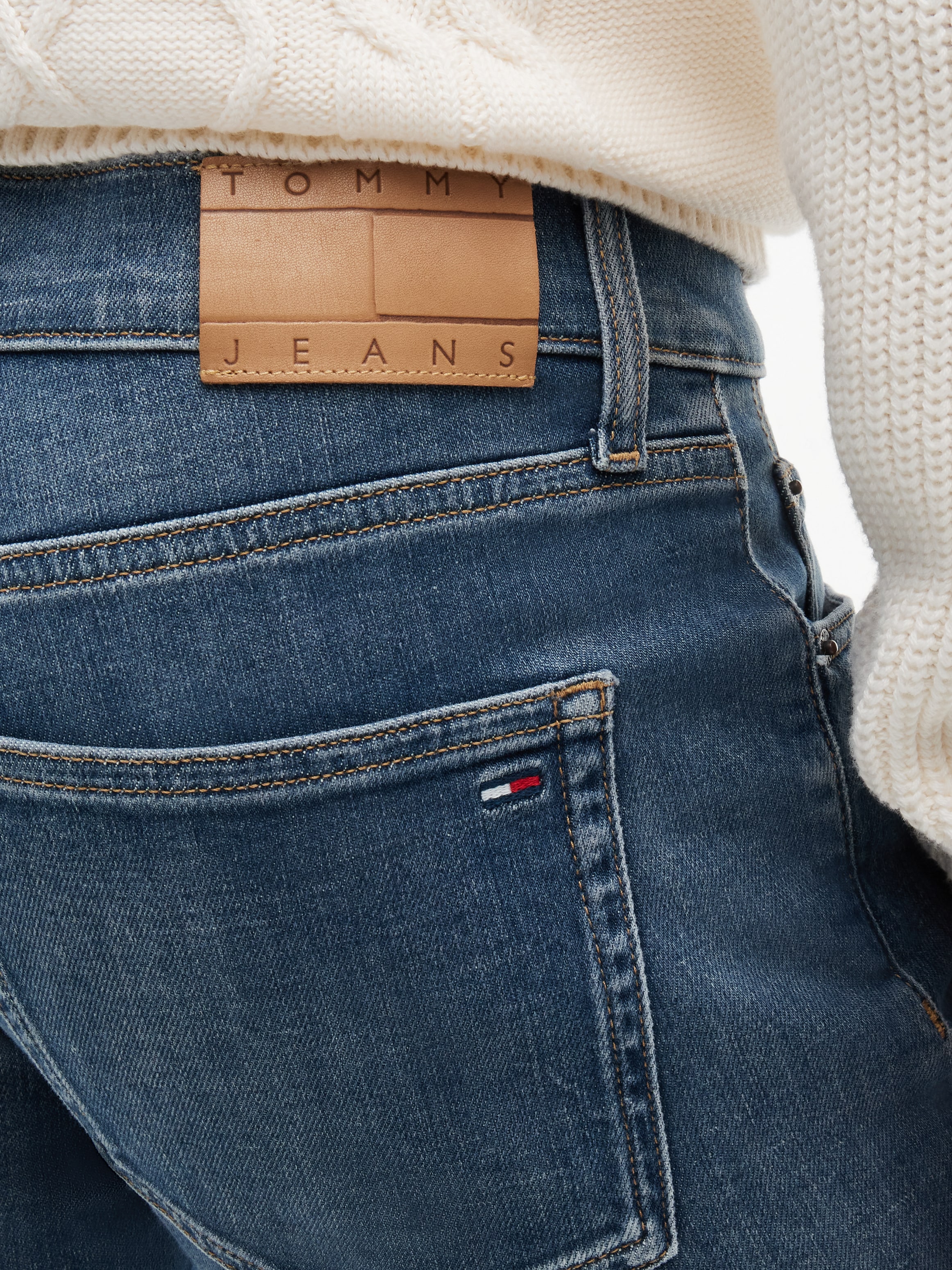 Tommy Jeans Slim-fit-Jeans »SCANTON SLIM« Slim fit mit praktischen Taschen