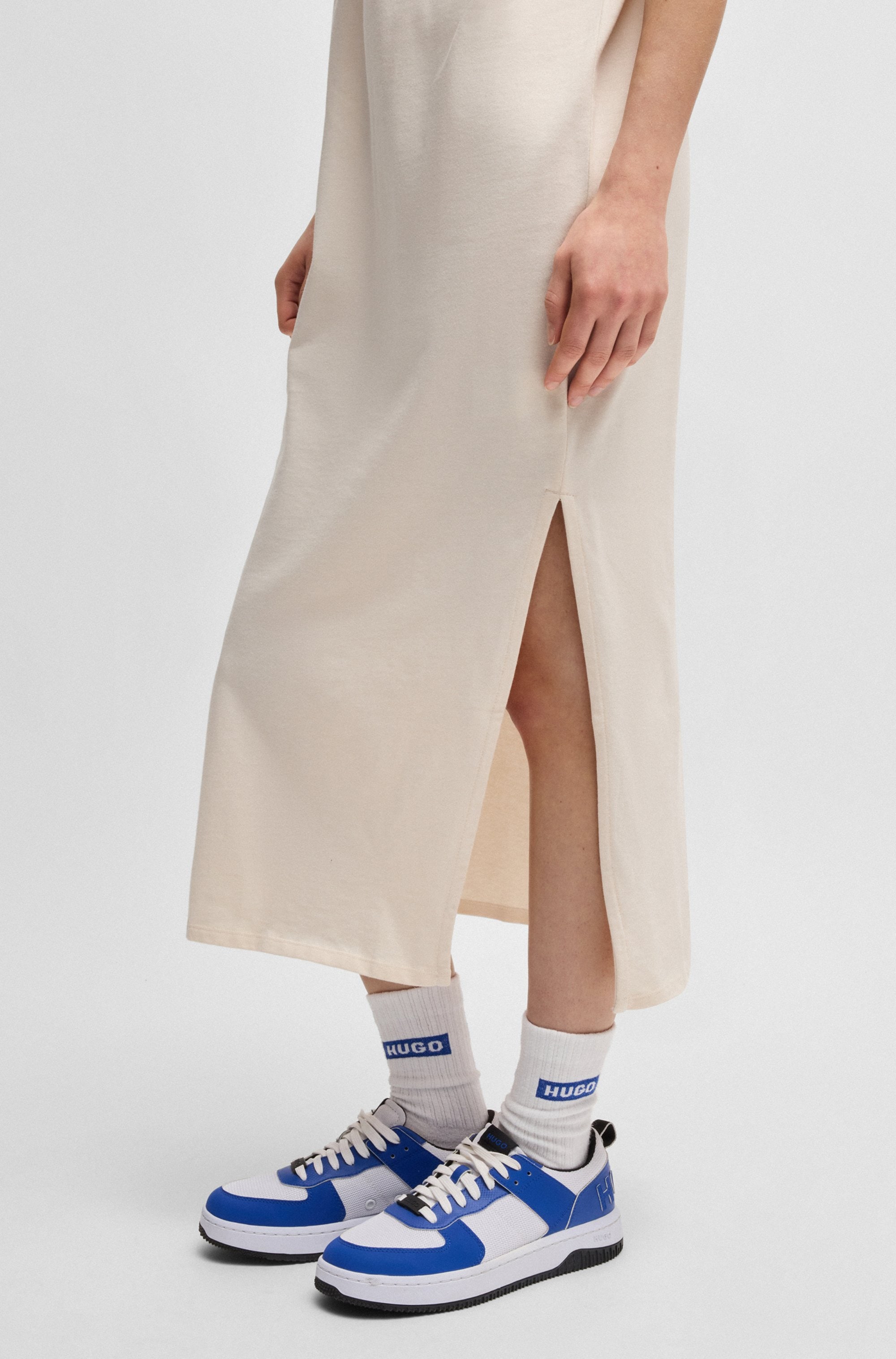 HUGO Blue Jerseykleid »Nalle_B«, mit Logostickerei Jersey Oversized mit Schlitz