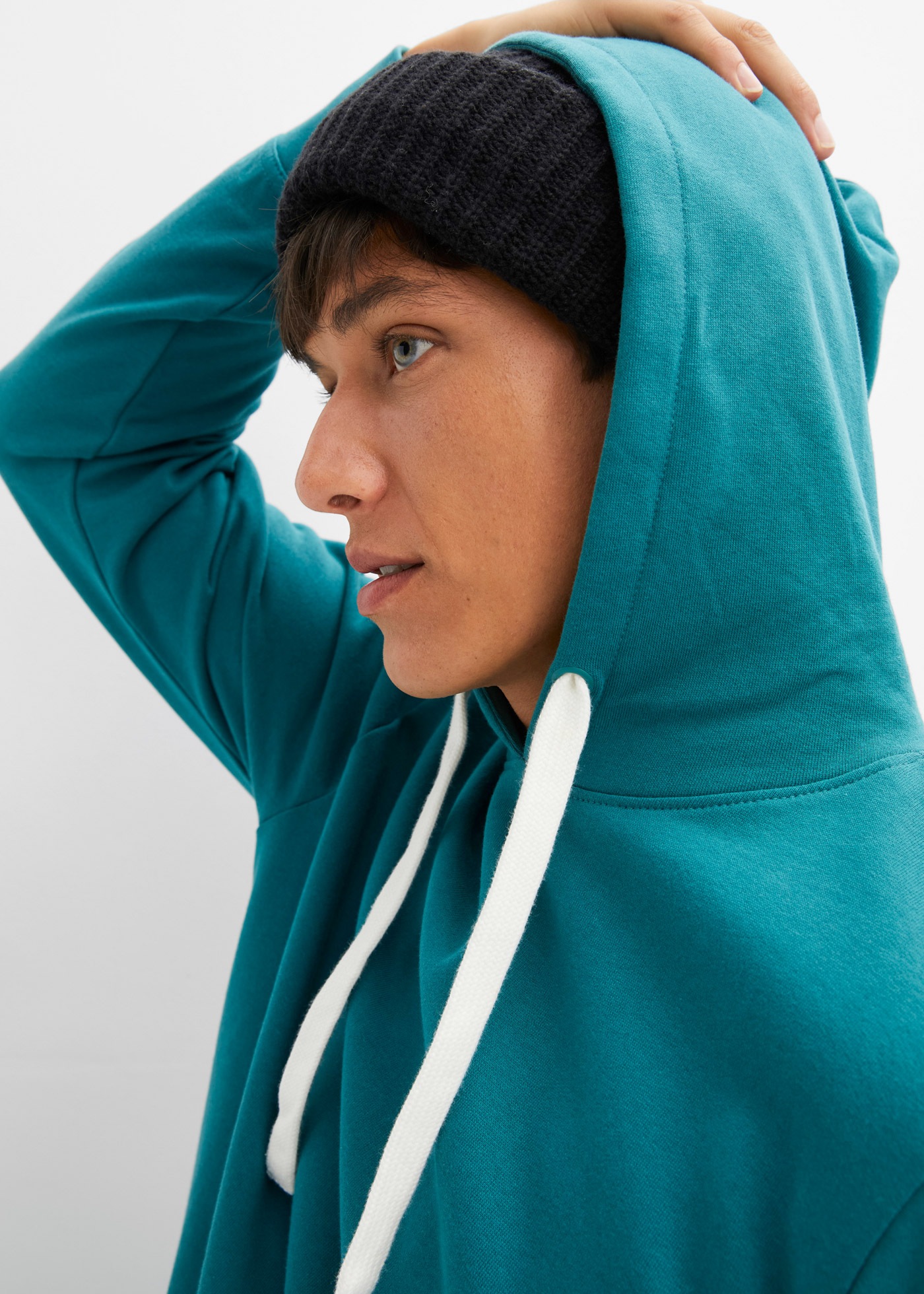 bonprix Hoodie »Hoodie aus reiner Baumwolle«, Regular Fit, mit Kängurutasche, weich angeraute Innenseite
