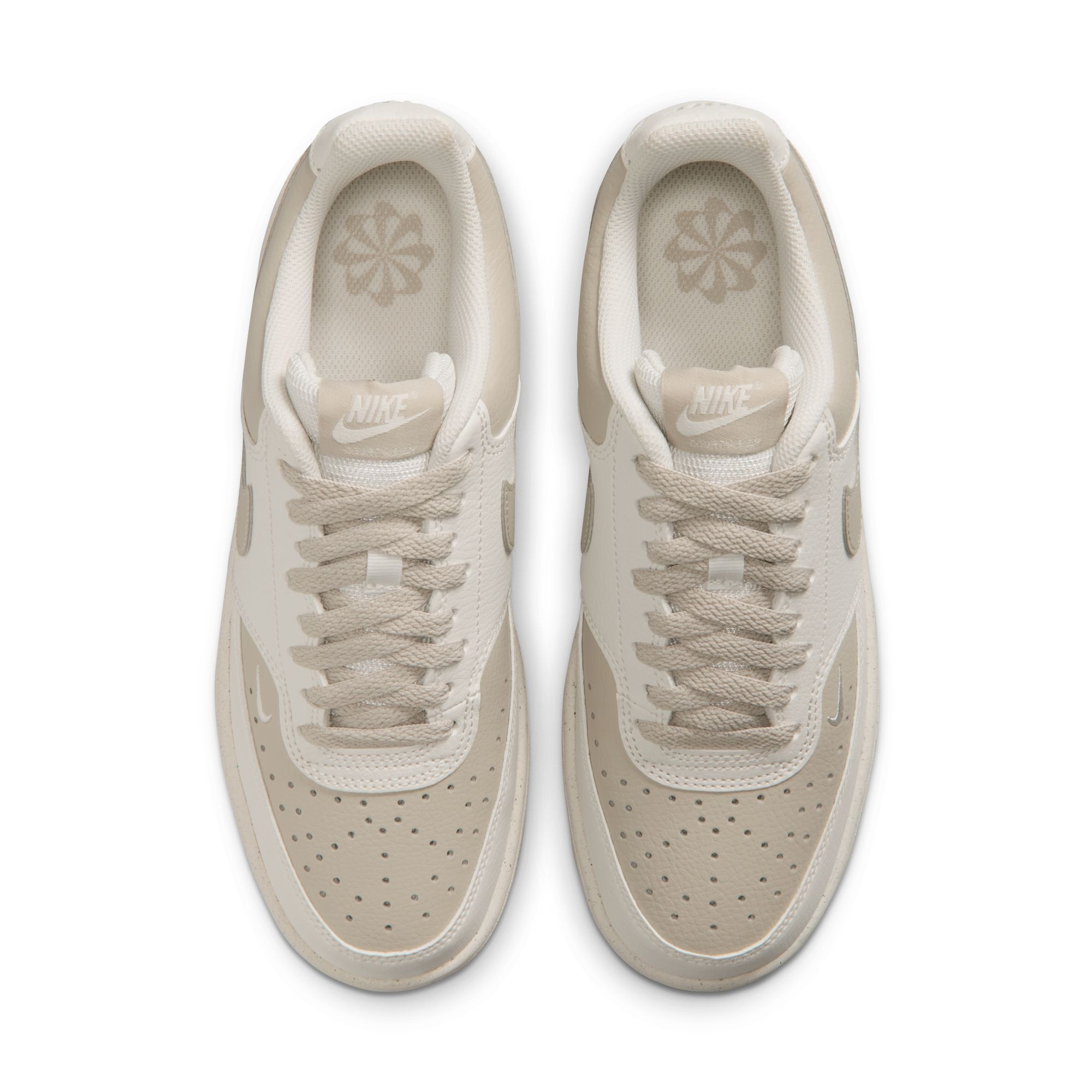 Nike Sportswear Sneaker »Court Vision Low Next Nature«  inspiriert vom Design des Nike Air Force