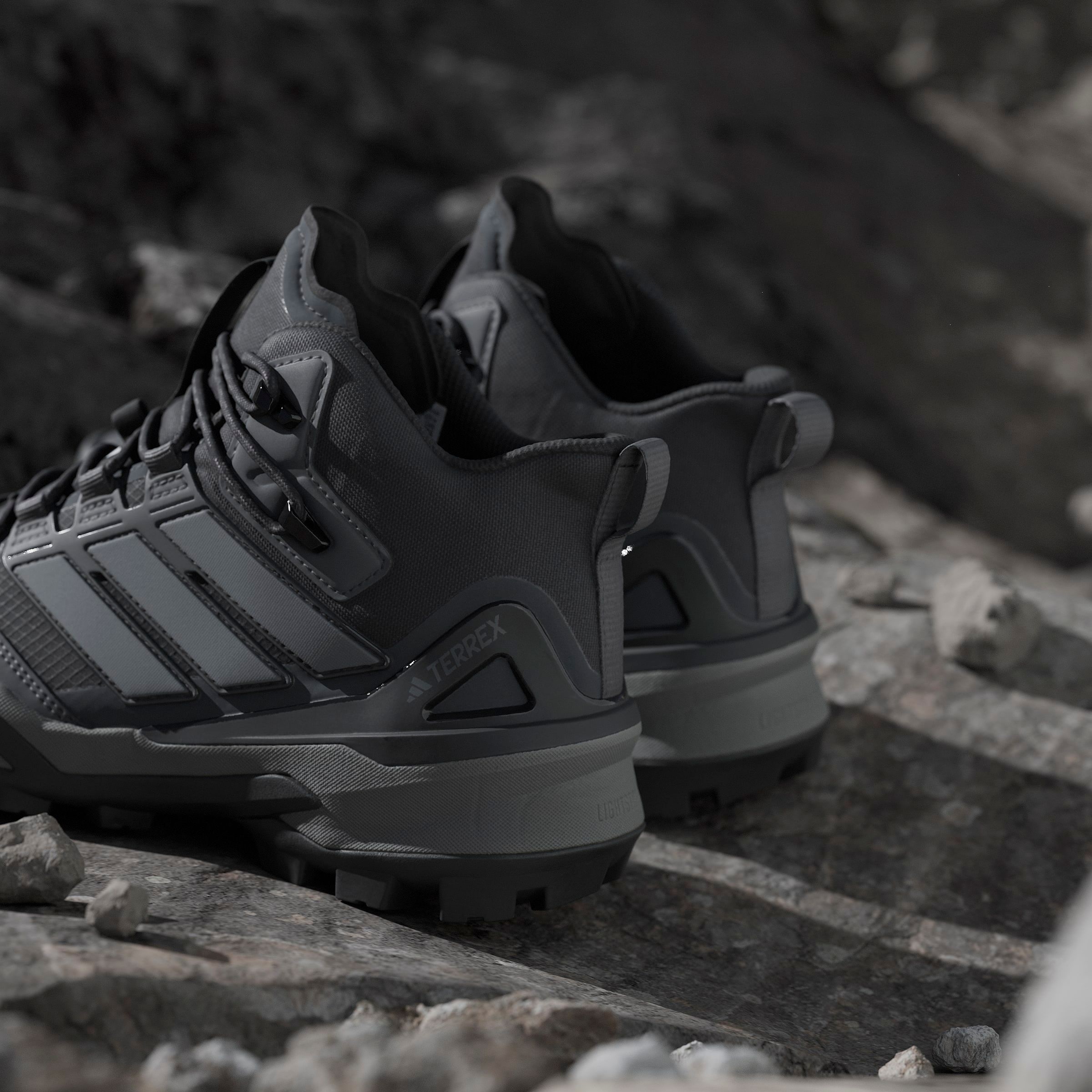 adidas TERREX Wanderschuh »TERREX SKYCHASER MID GORE-TEX«, wasserdicht