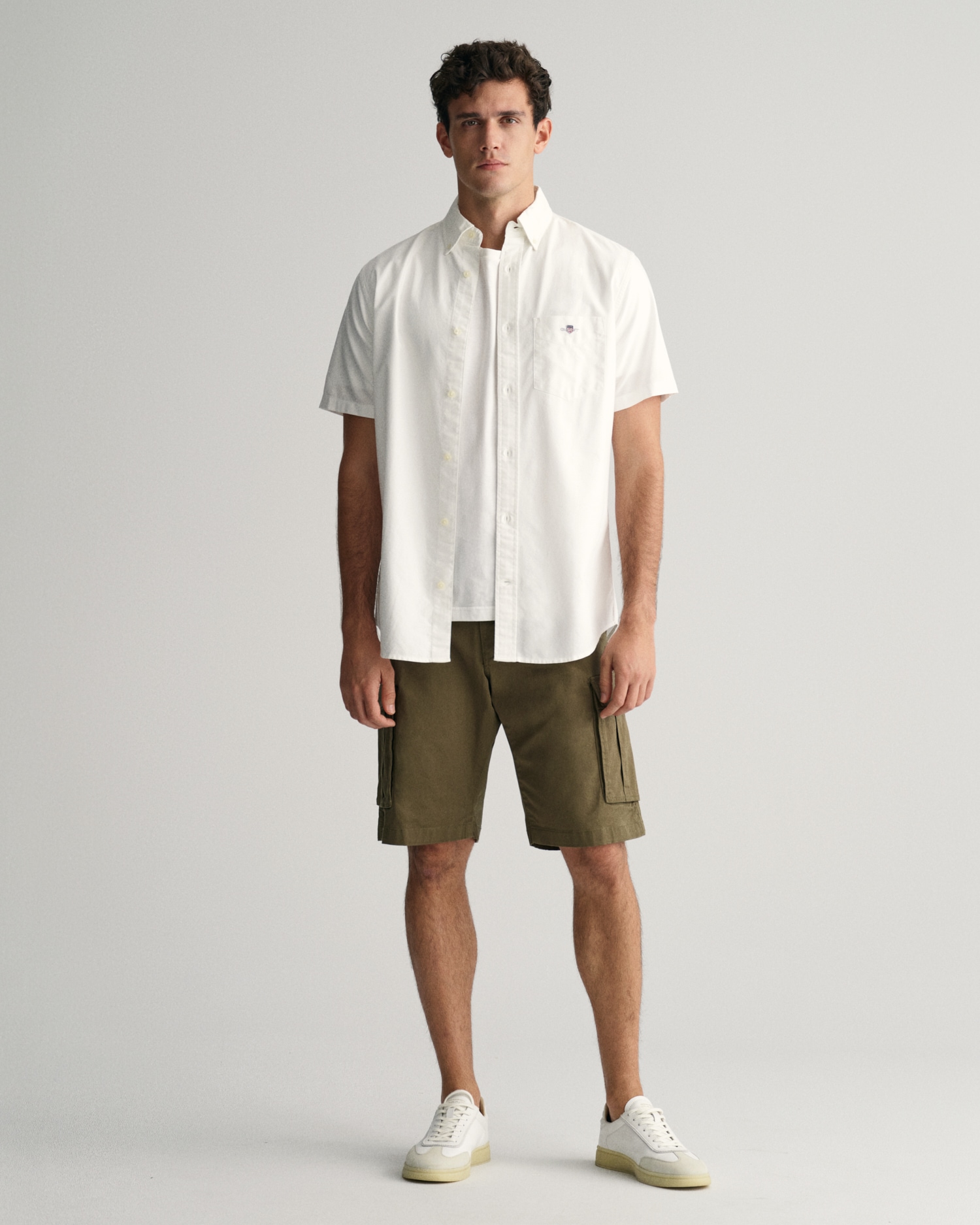 Gant Kurzarmhemd »REG OXFORD SHIRT«, Gant-Stickerei