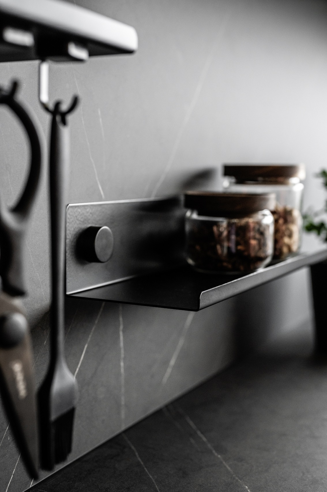 WENKO Küchenregal »Modell Jet S«, Regal für die Wand, Industrial Style, pulverbeschichtetes Metall