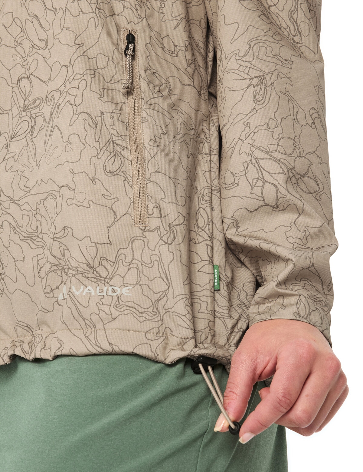 VAUDE Fahrradjacke »WOMEN'S ADLUX AIR JACKET« mit Kapuze sportlicher Stil, atmungsaktives Material, winddicht, wasserdicht