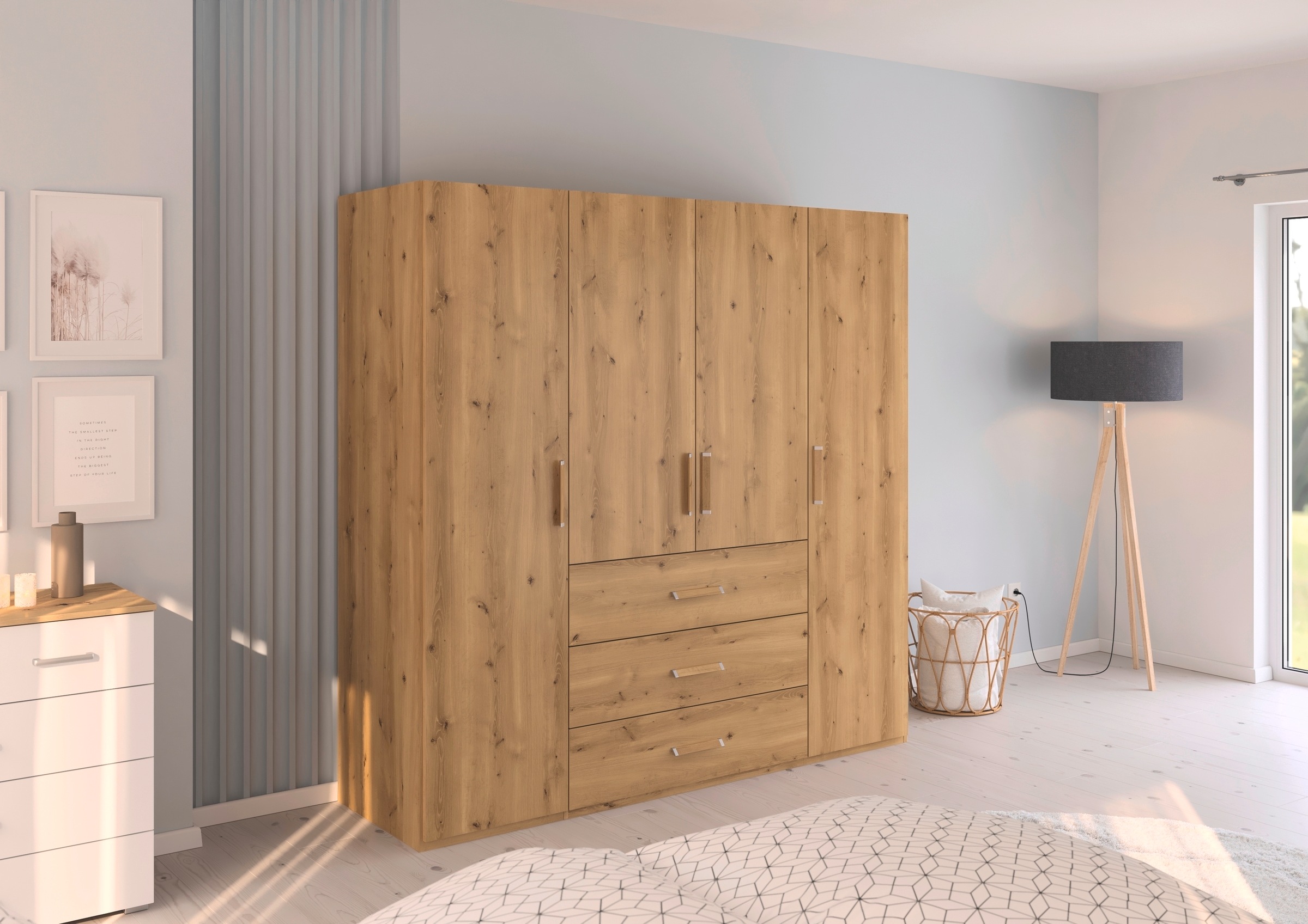 rauch Drehtürenschrank »Kleiderschrank Schrank Garderobe Schlafzimmerschrank EVELYN«, (in 2 Höhen 197 oder 210 cm erhältlich), in elegantem Stil mit Schubladen 3 Breiten und 2 Höhen MADE IN GERMANY