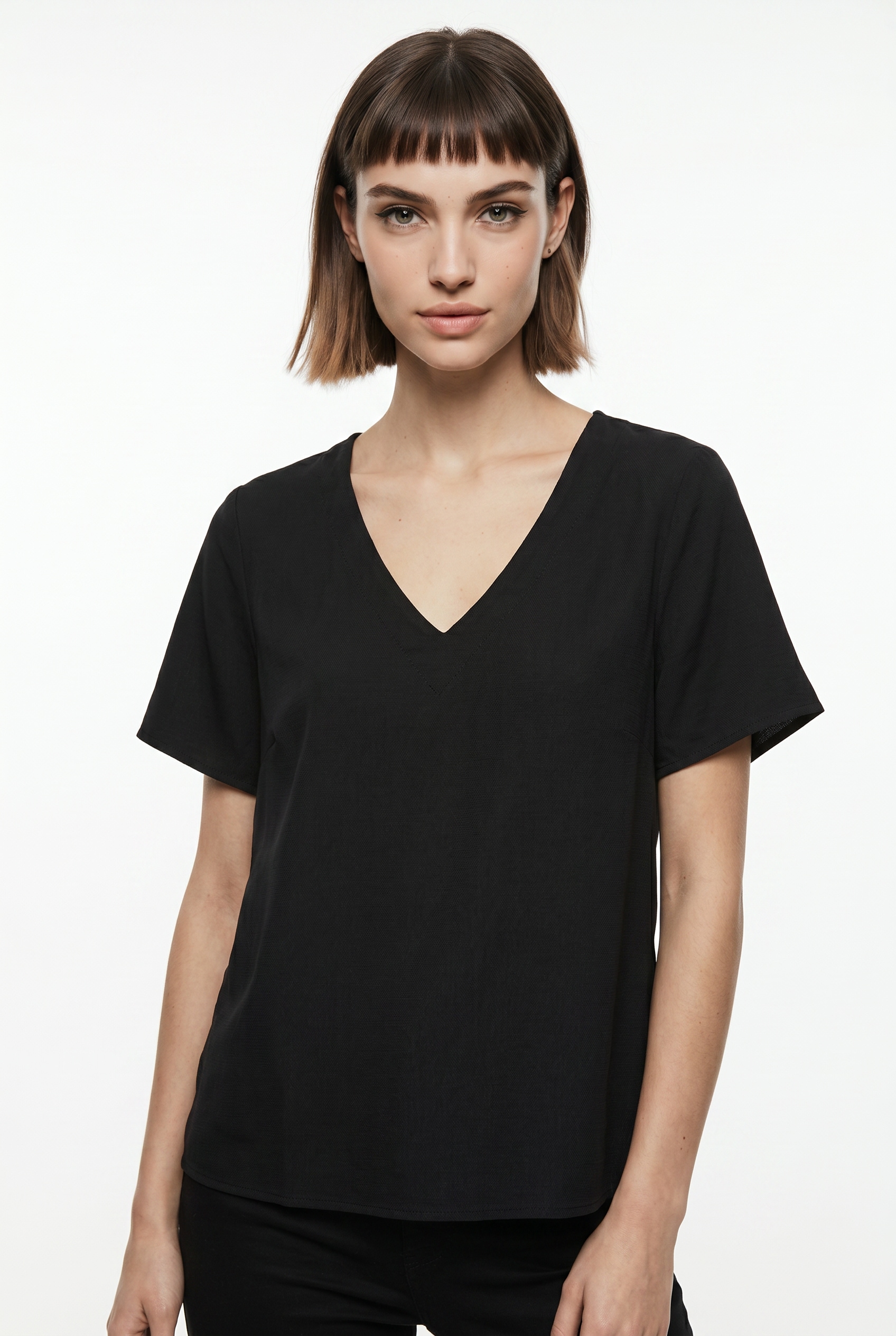 Vero Moda Blusenshirt »VMMYMILO S/S V-NECK TOP WVN GA« mit klassischem Schnitt