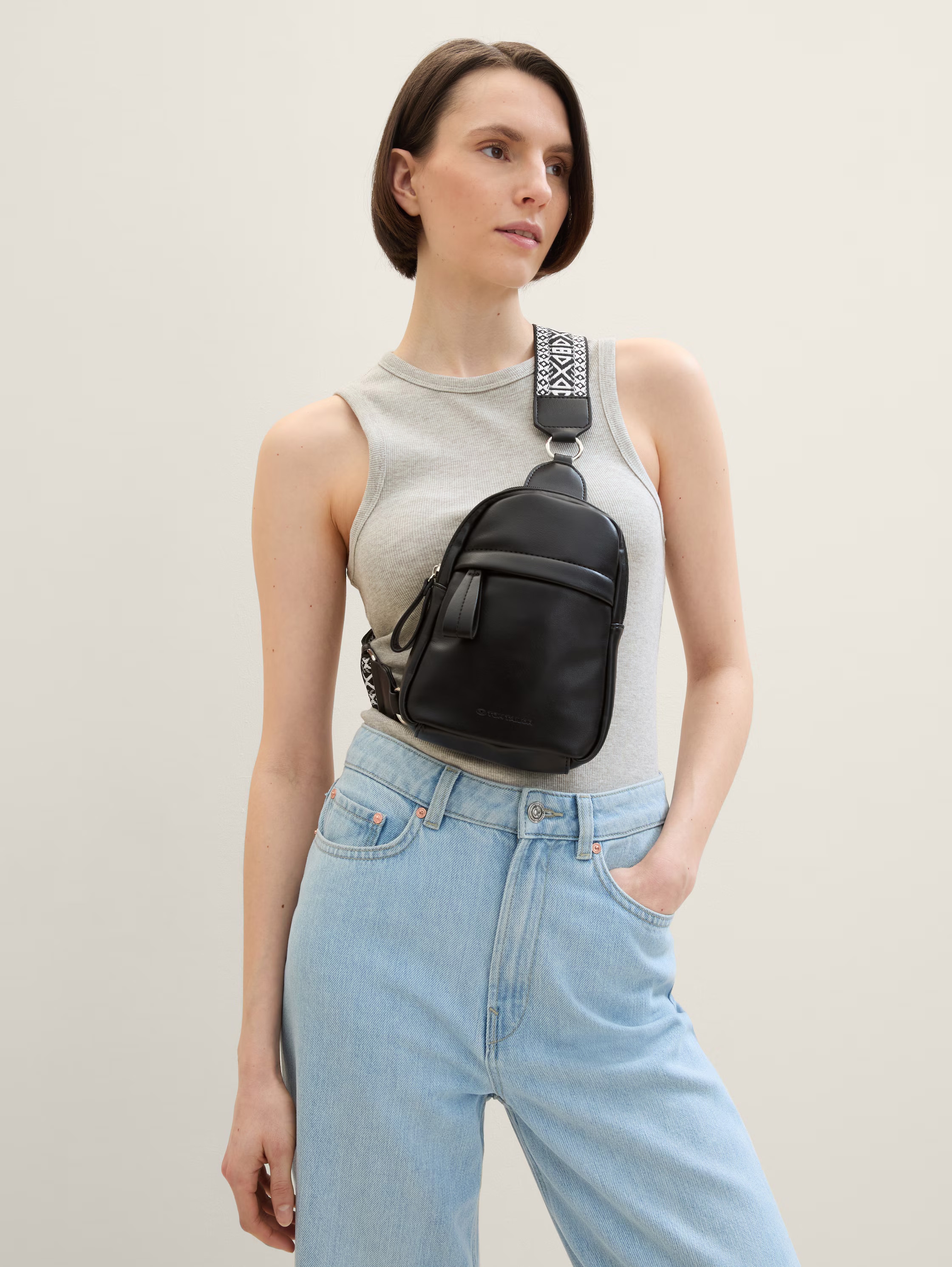 TOM TAILOR Rucksack »Palina« aus weichem Lederimitat mit effektvollem Schulterriemen