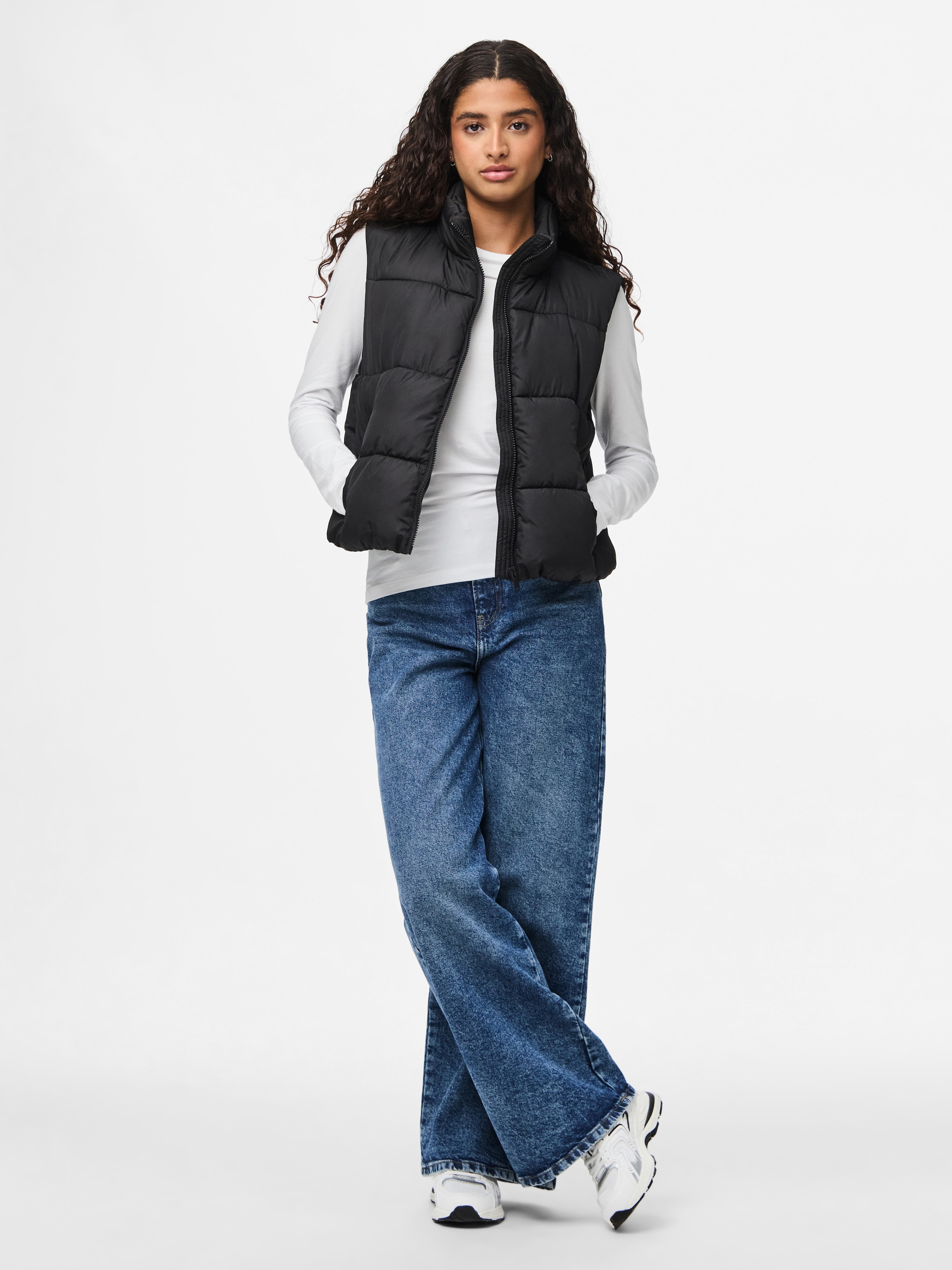 pieces Steppweste »PCBEE NEW SHORT PUFFER VEST NOOS BC« Kunstfaser
