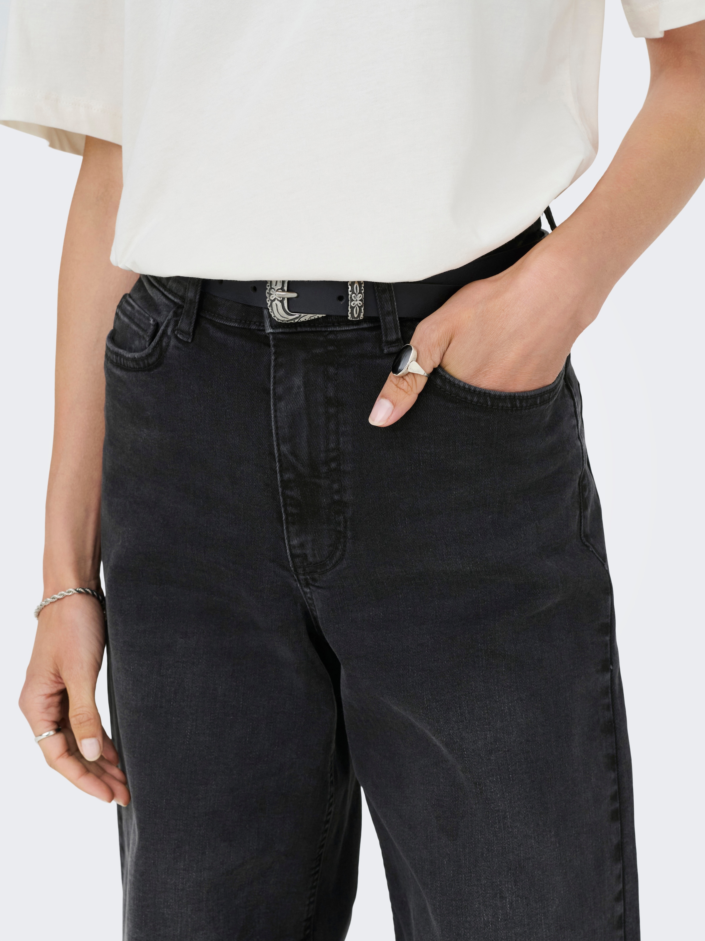 JDY High-waist-Jeans »JDYFELINA-FINA HW WIDE BLK JEANSDNM NOOS«