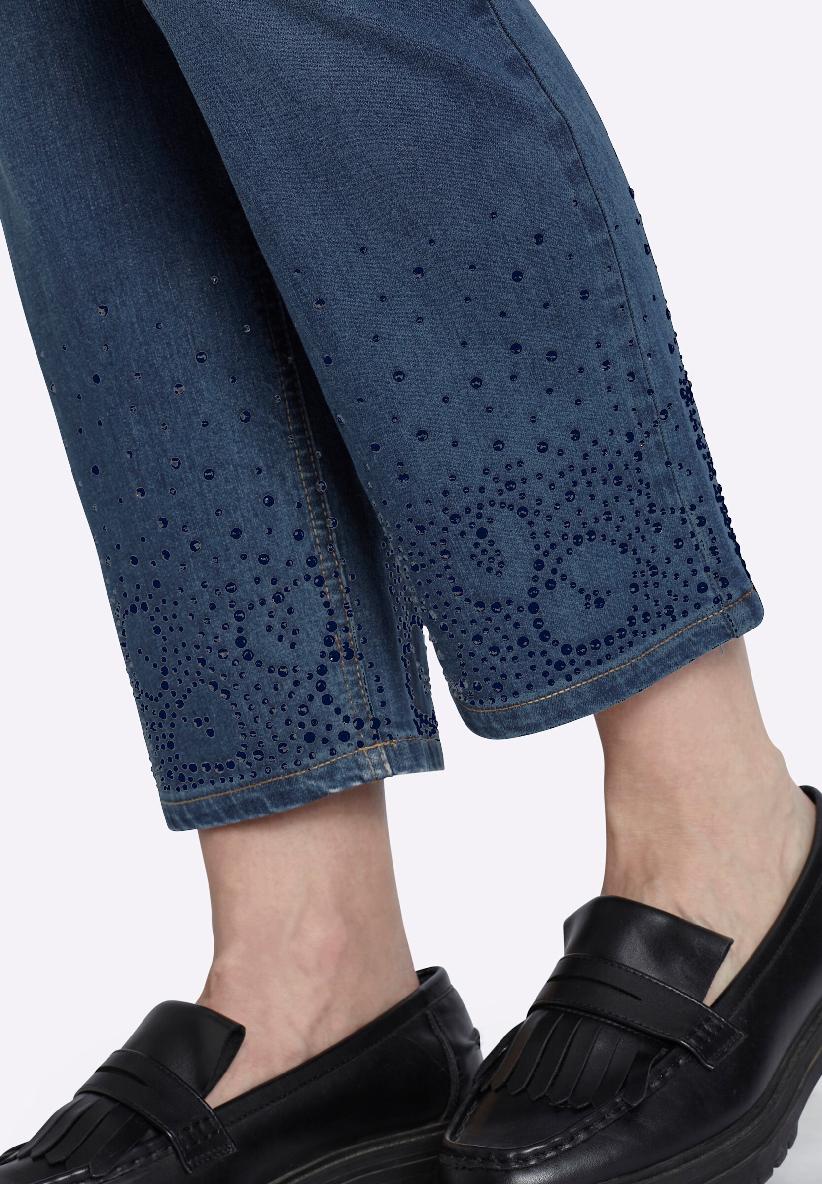 Sheego 5-Pocket-Jeans »Jeans Stretch-Jeans mit Ziersteinchen am Saum«