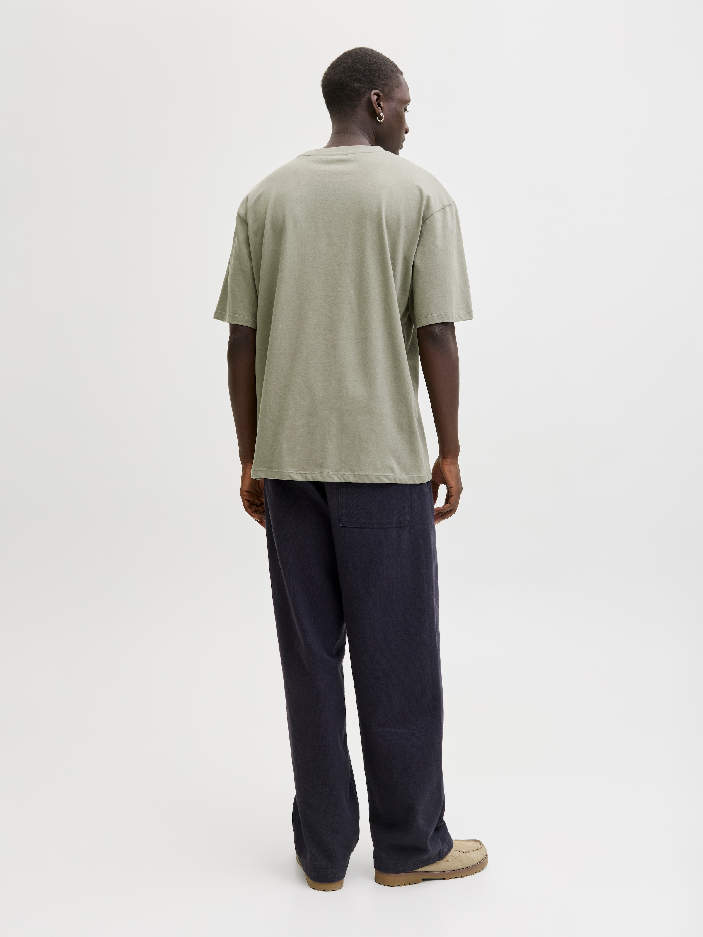 Jack & Jones Oversize-Shirt »JJEBRADLEY Oversize T-Shirt mit klassischem Rundhalsausschnitt« mit gekämmten Jersey