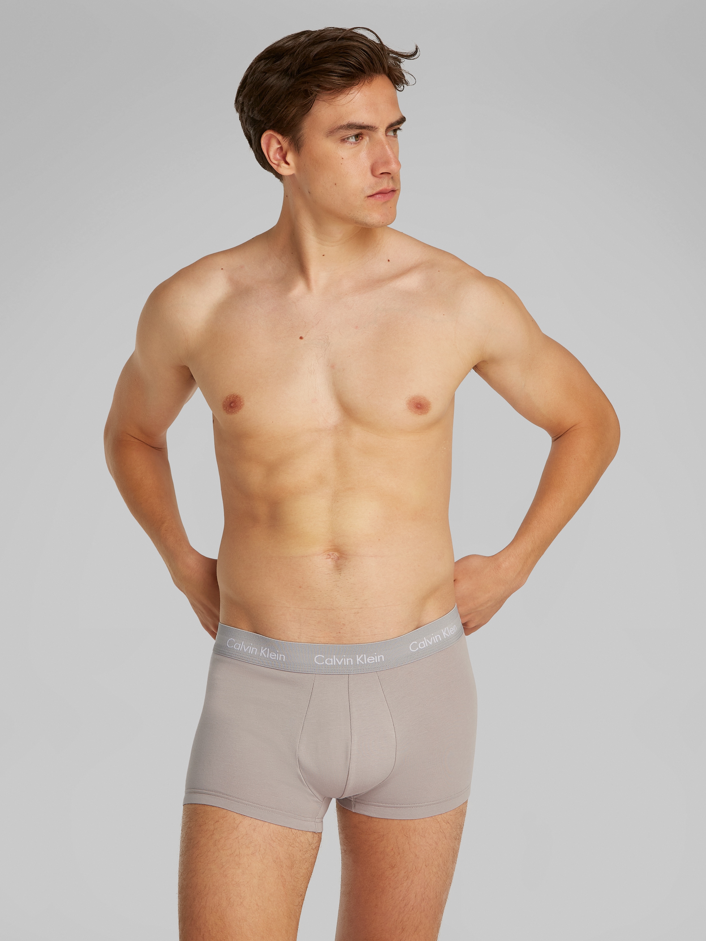 Calvin Klein Underwear Trunk »LOW RISE TRUNK 3PK« Packung, 3er-Pack, 3 Stk. mit Logoschriftzügen