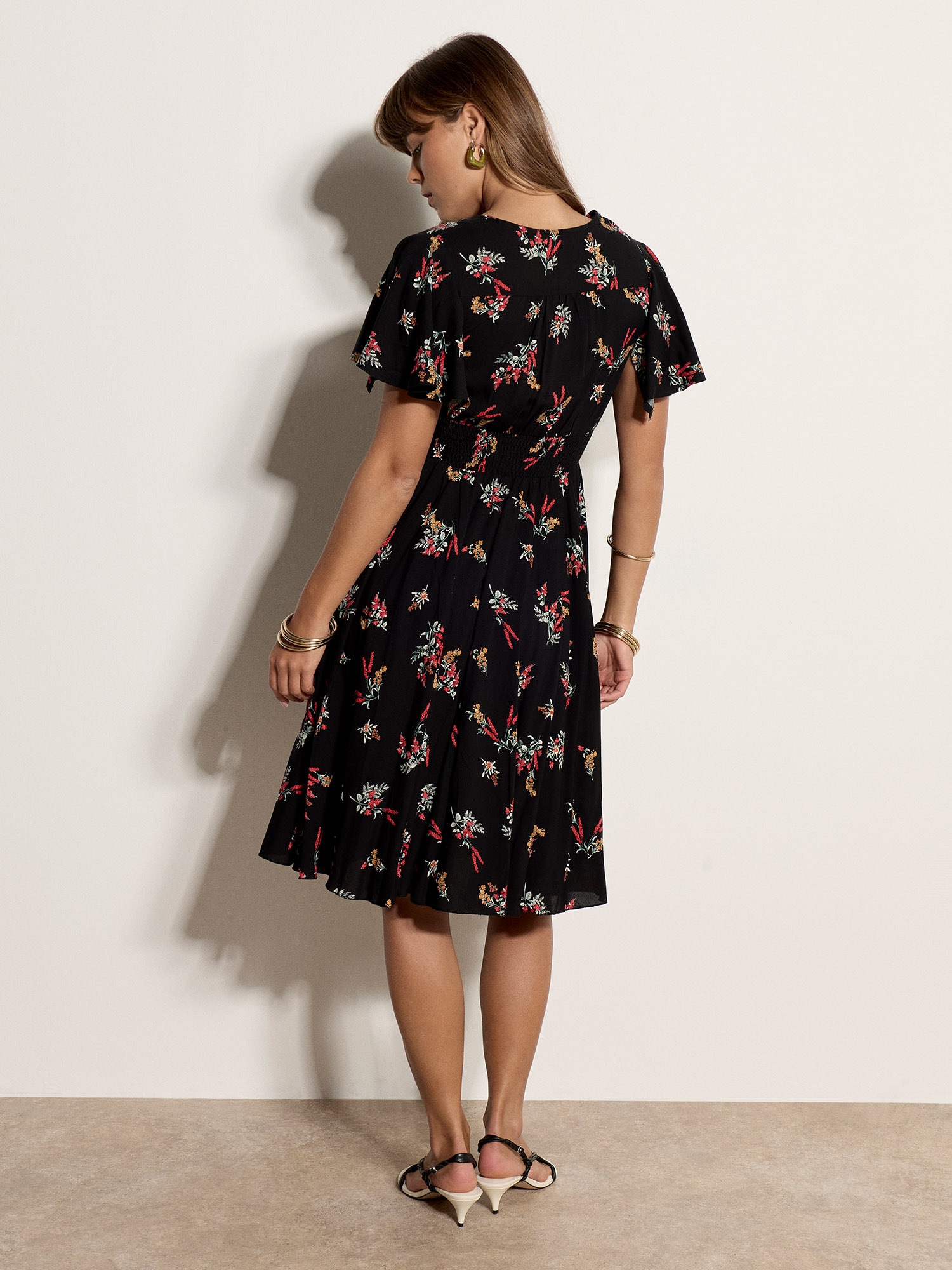 Apricot Midikleid »Geblümtes Midi-Kleid« mit Smokdetails