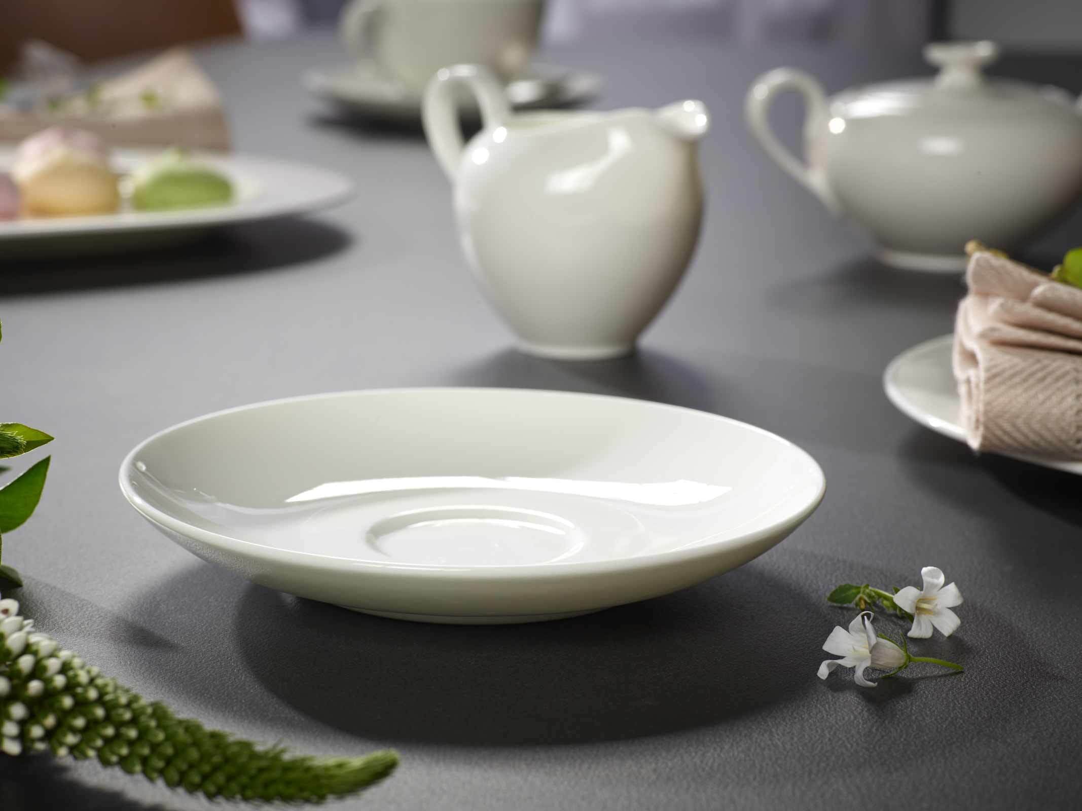 Villeroy & Boch Untertasse »Kaffee-/Teeuntertassen Anmut ø 15 cm 6er Set weiß« Spülmaschinenfest, Mikrowellensicher