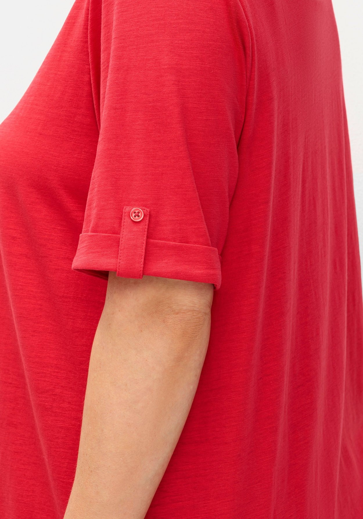 Sheego Longshirt »Longshirt mit geschlitztem Ausschnitt«