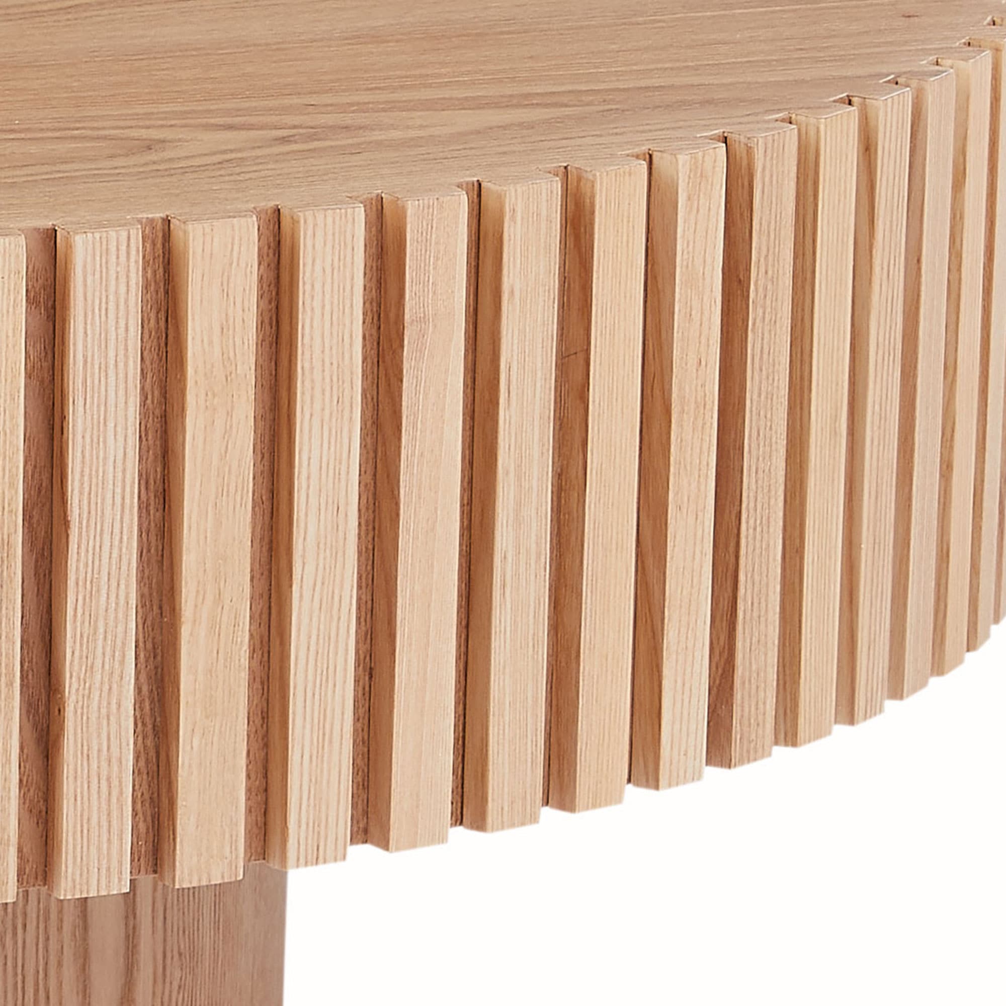 SalesFever Couchtisch »rund mit Massivholz-Lamellen Ø 80 cm« 1 Stk. tlg. Moderner Holztisch fürs Wohnzimmer mit Echtholzfurnier