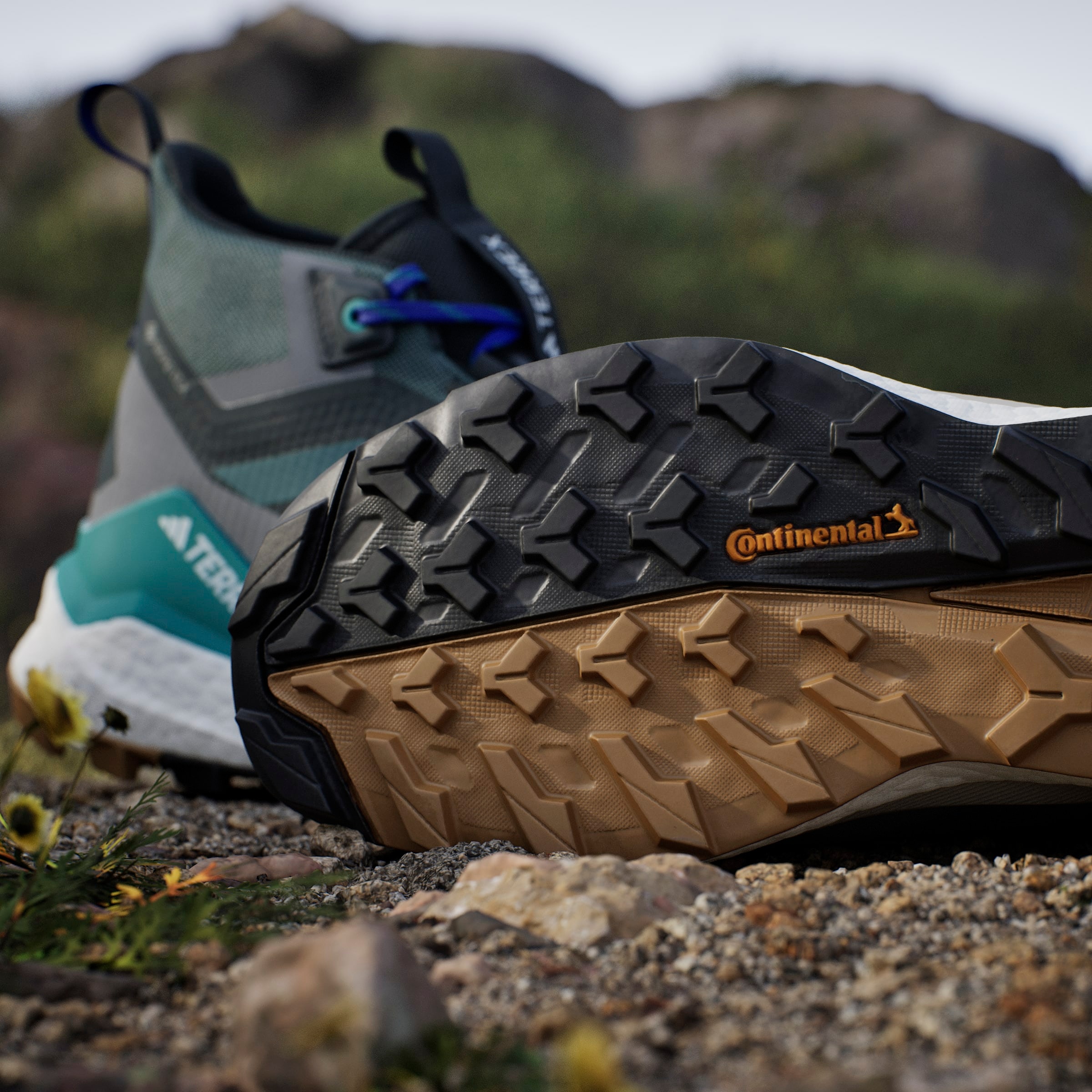adidas TERREX Wanderschuh »TERREX FREE HIKER 2.0 GORE-TEX«  wasserdicht dank Gore-Tex Membrane