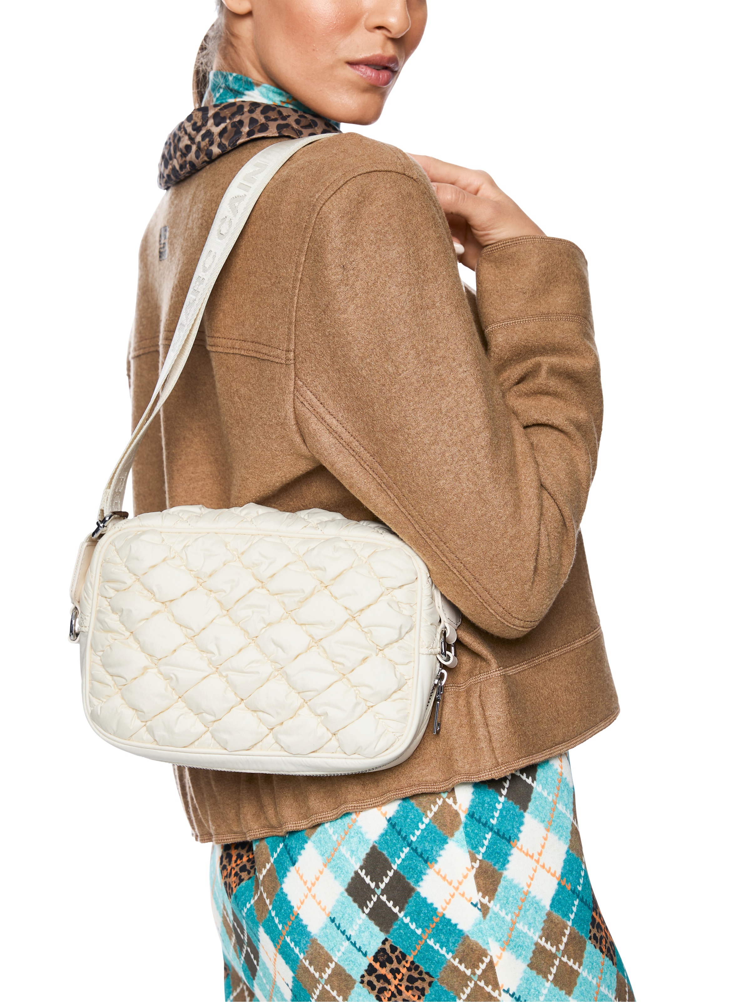 Marc Cain Umhängetasche »Sports Dodgy Dogs«, Schultertasche, Mini Bag mit allover Steppung