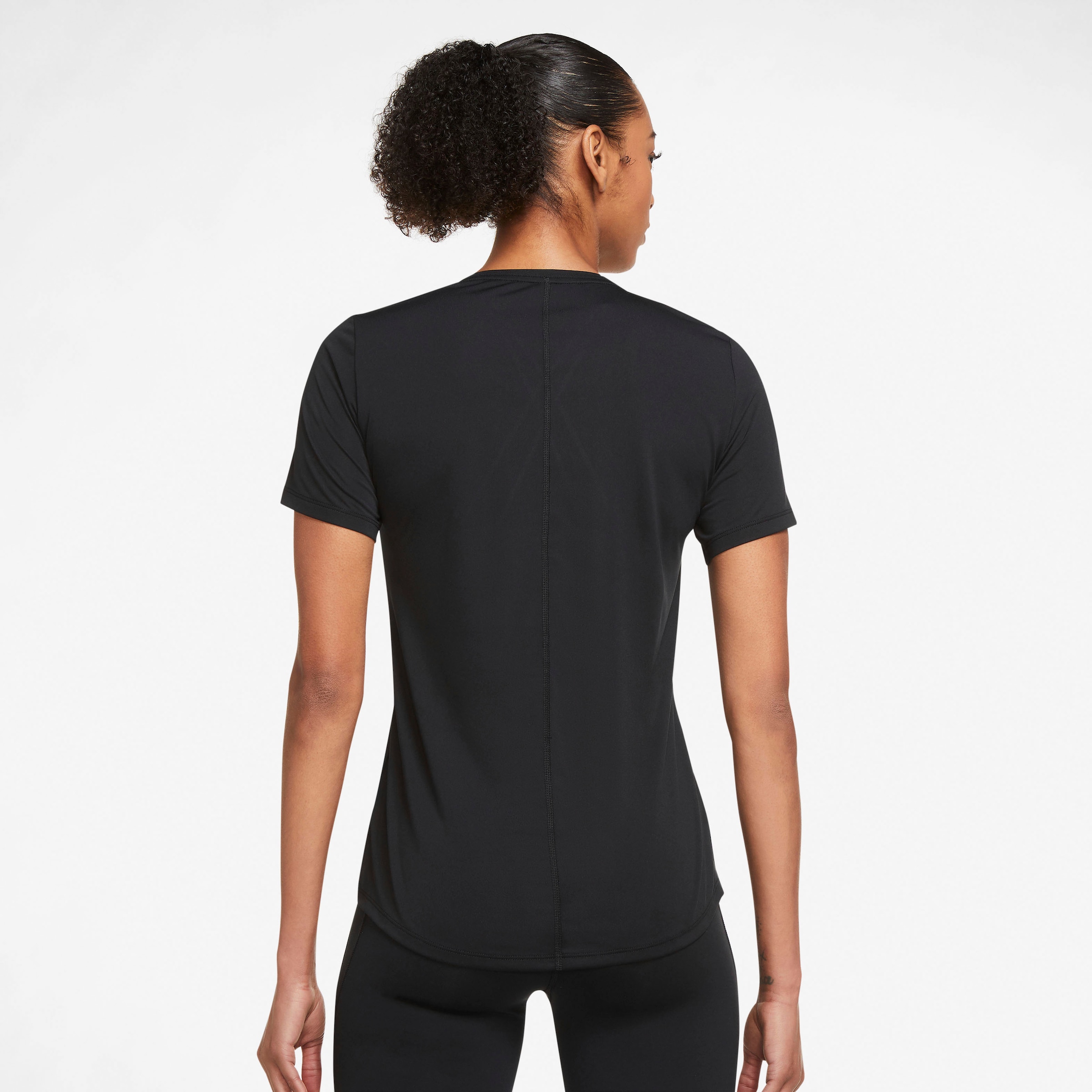 Nike Trainingsshirt »DRI-FIT ONE WOMEN'S STANDARD FIT SHORT-SLEEVE TOP«