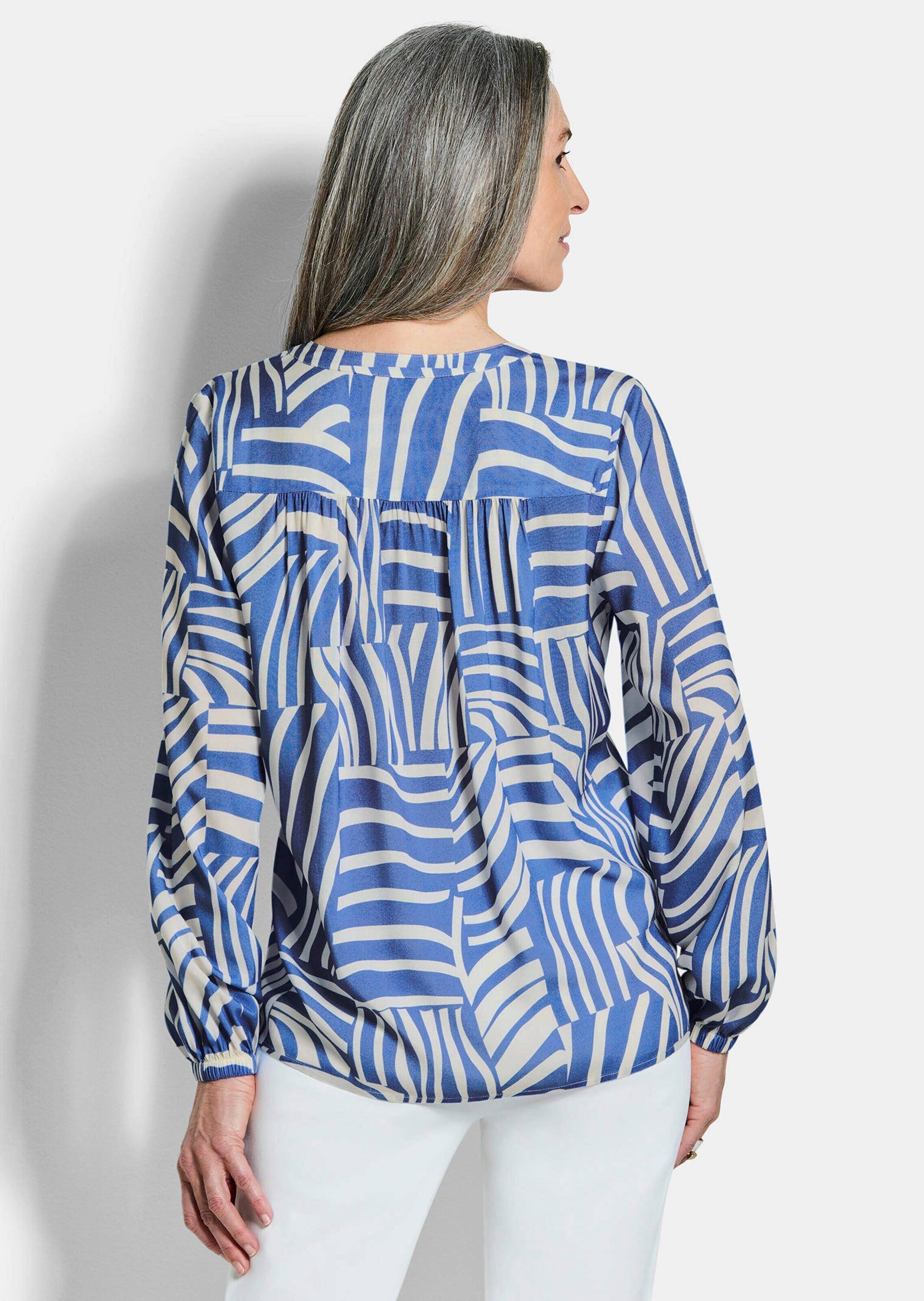 GOLDNER Schlupfbluse »Grafische Viskosebluse mit Schlitz« Gummibündchen am Armabschluss