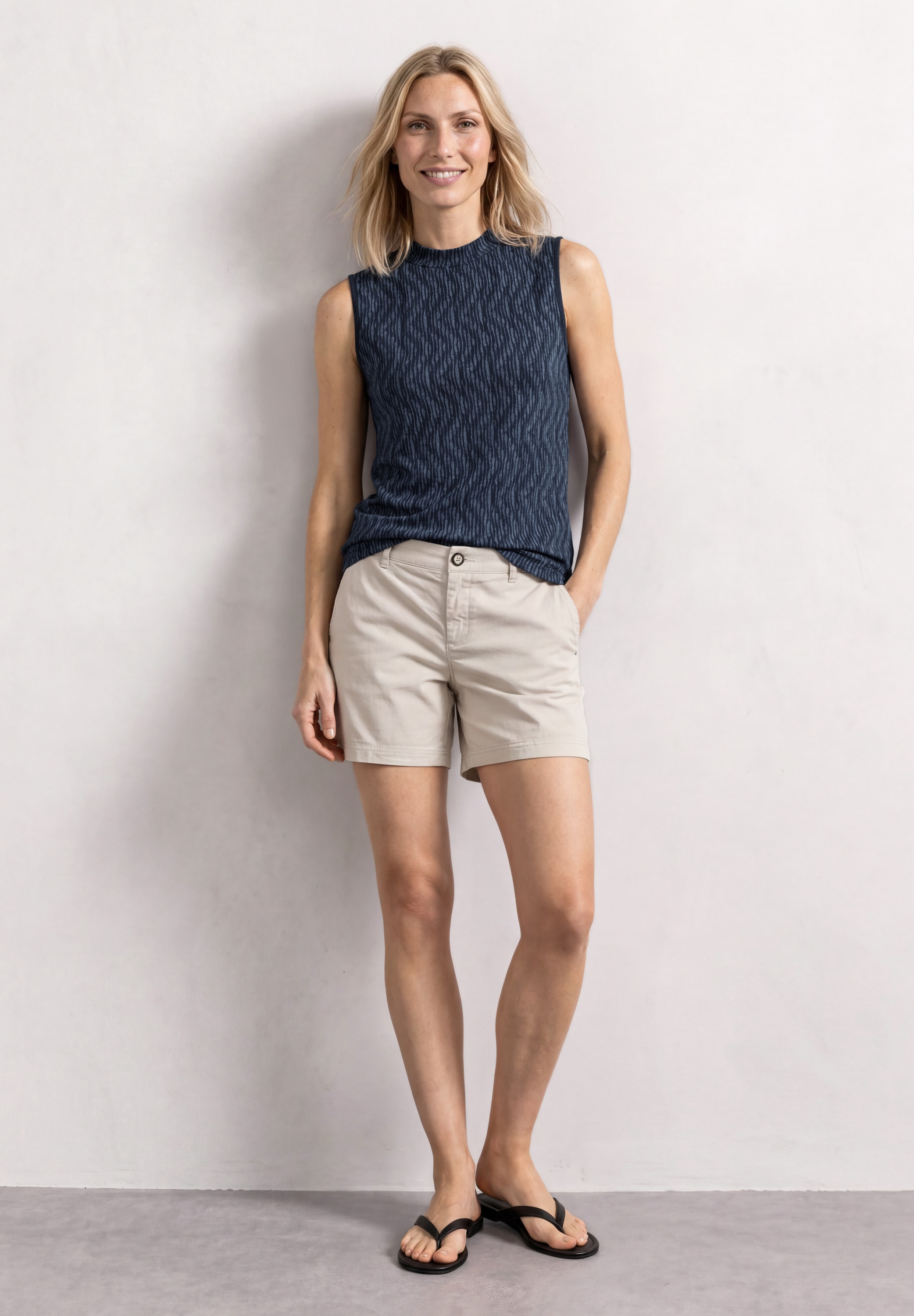 STREET ONE Shirttop Sommertop mit grafischem Muster und Turtleneck