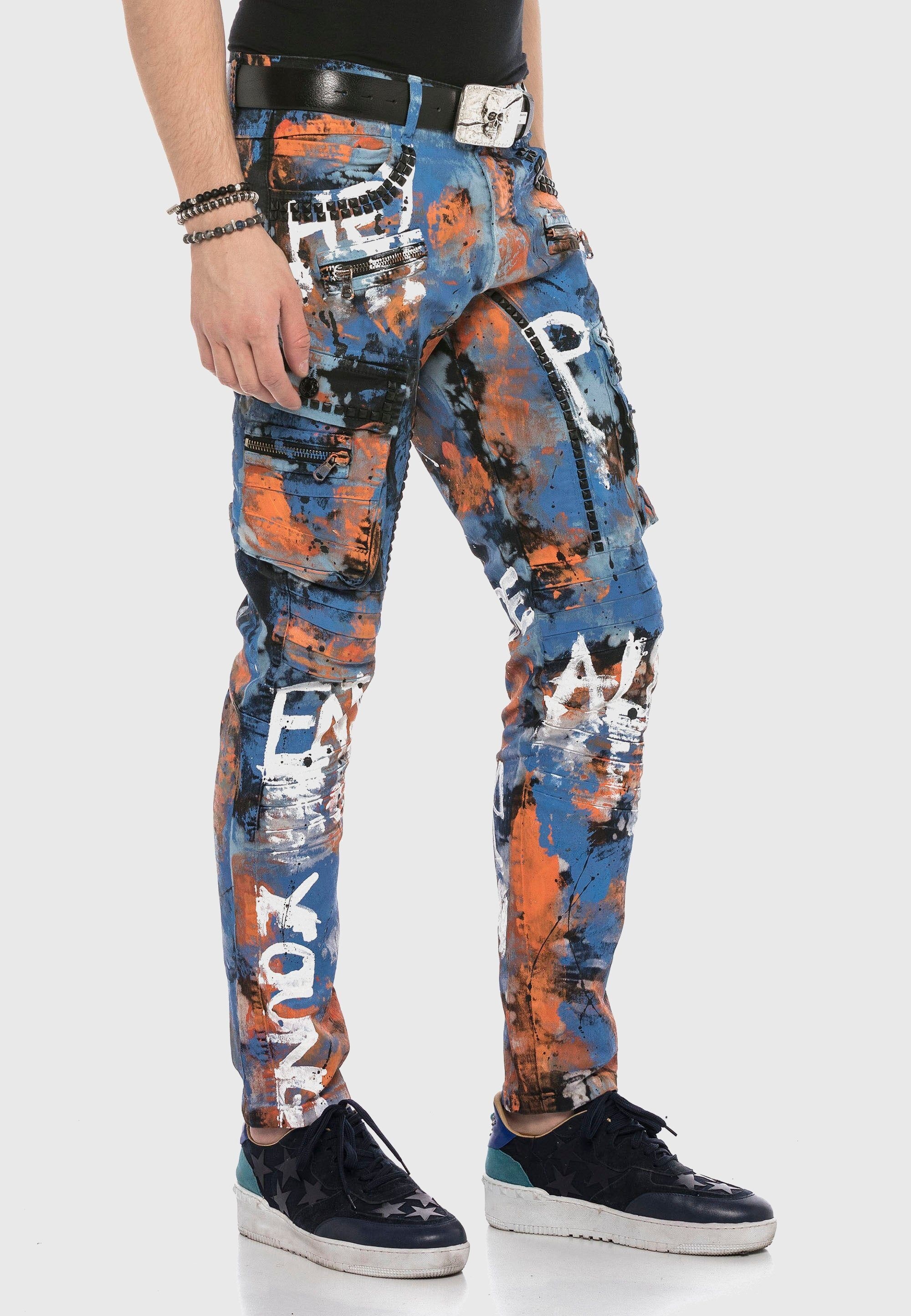 Cipo & Baxx 5-Pocket-Jeans »Cipo & Baxx Jeans« mit farbenfrohem Print