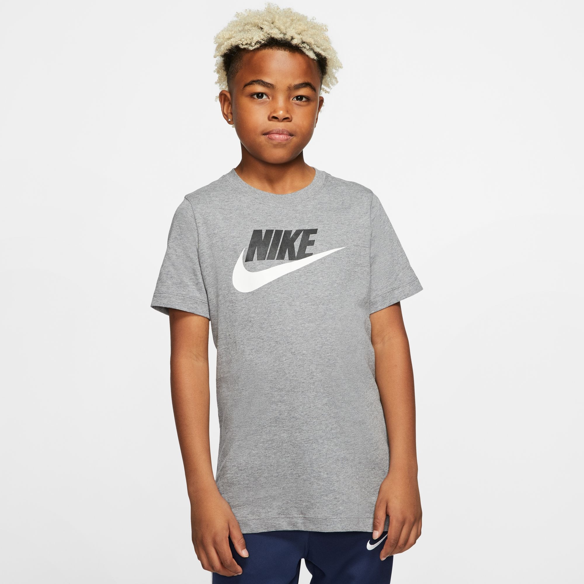 Nike Sportswear T-Shirt »BIG KIDS' COTTON T-SHIRT«