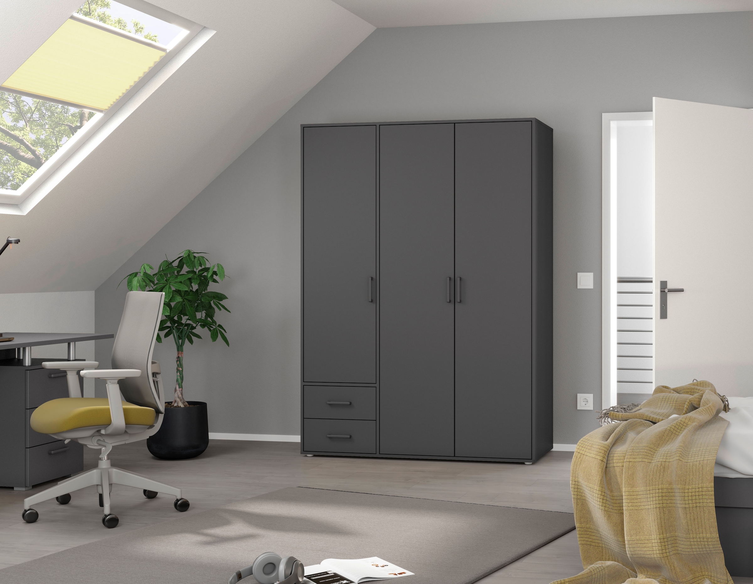 rauch Drehtürenschrank »Voyager, Kleiderschrank mit Außenschubkästen, Garderobe«, (in 3 verschiedenen Ausstattungen BASIC/CLASSIC/PREMIUM), Made in Germany