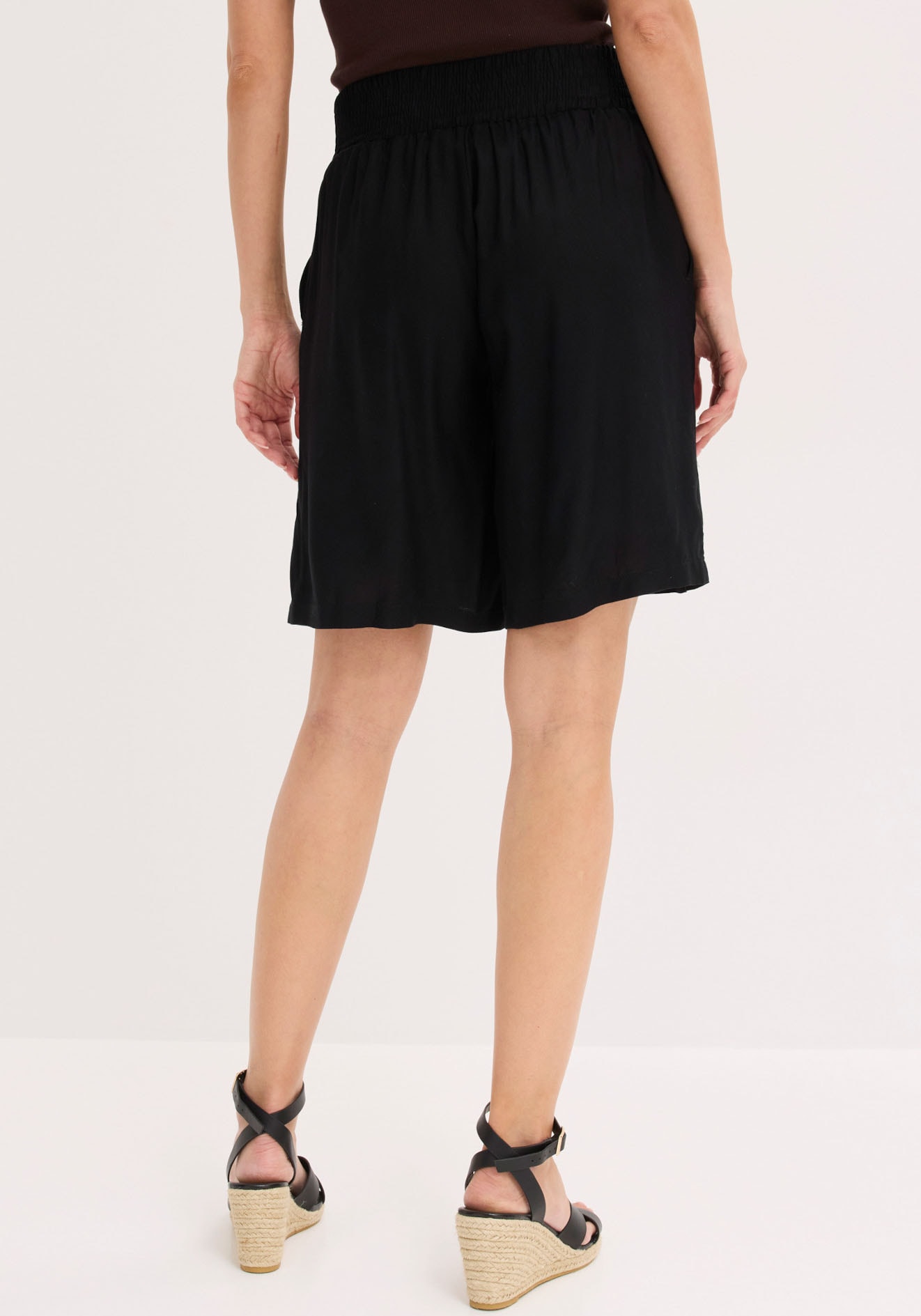 bonprix Bermudas  aus Viskose, mit elastischem Bund, Loose Fit, sportlicher Stil