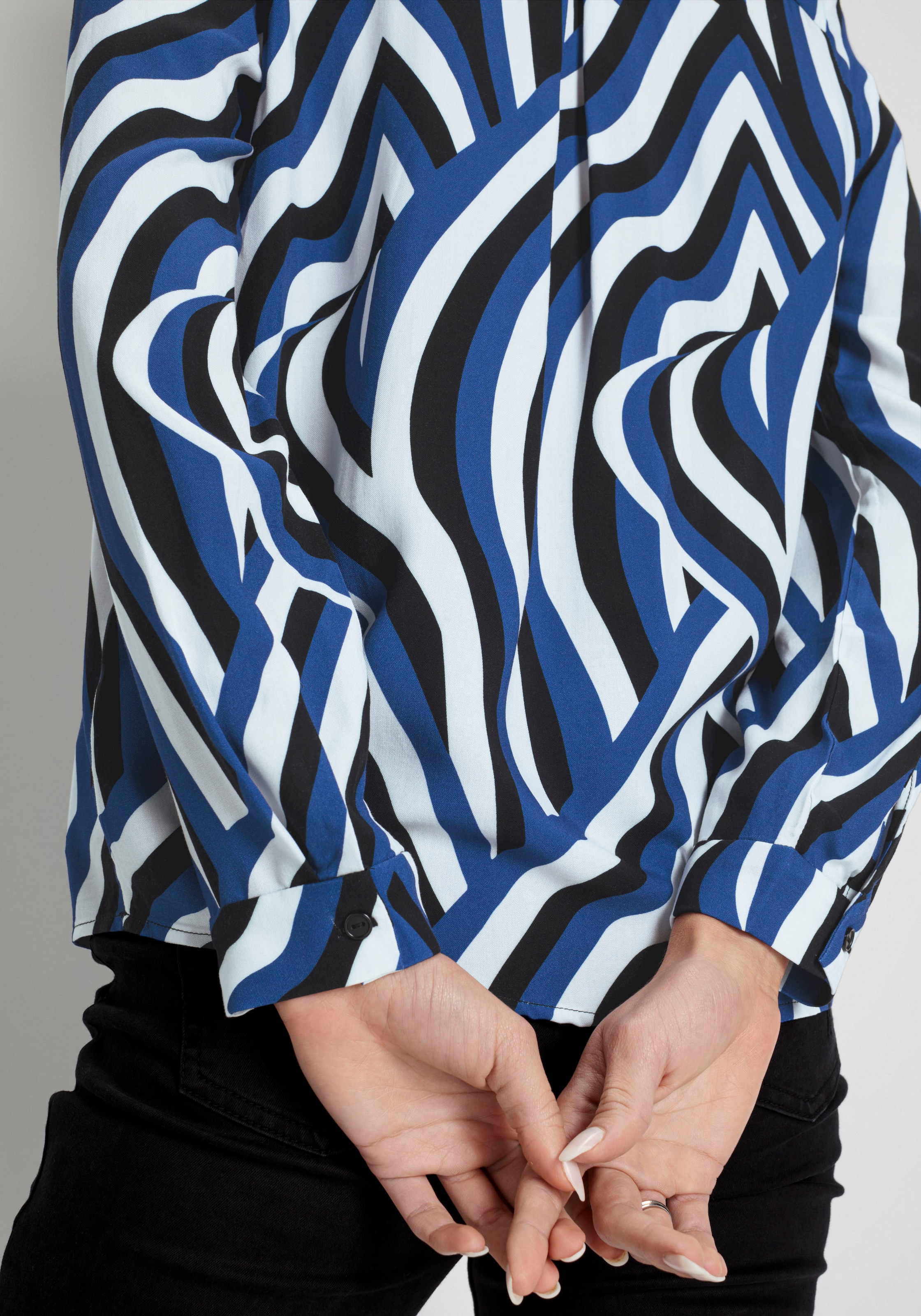 HECHTER PARIS Klassische Bluse, mit elegantem V-Ausschnitt