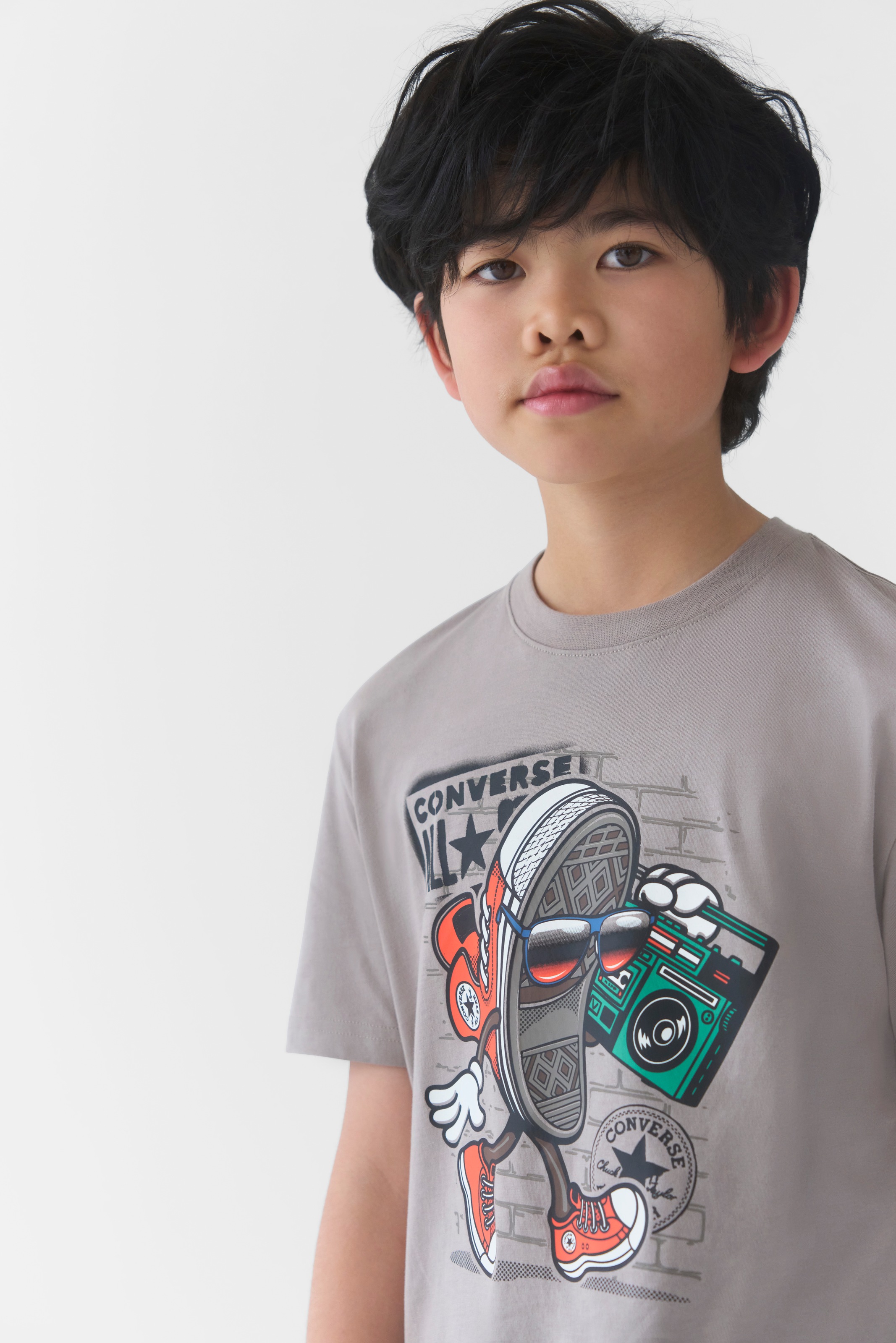 Converse T-Shirt »CNVB CHUCK CHARACTER« für Kinder, mit Converse Chuck-Grafik im Cartoon-Stil