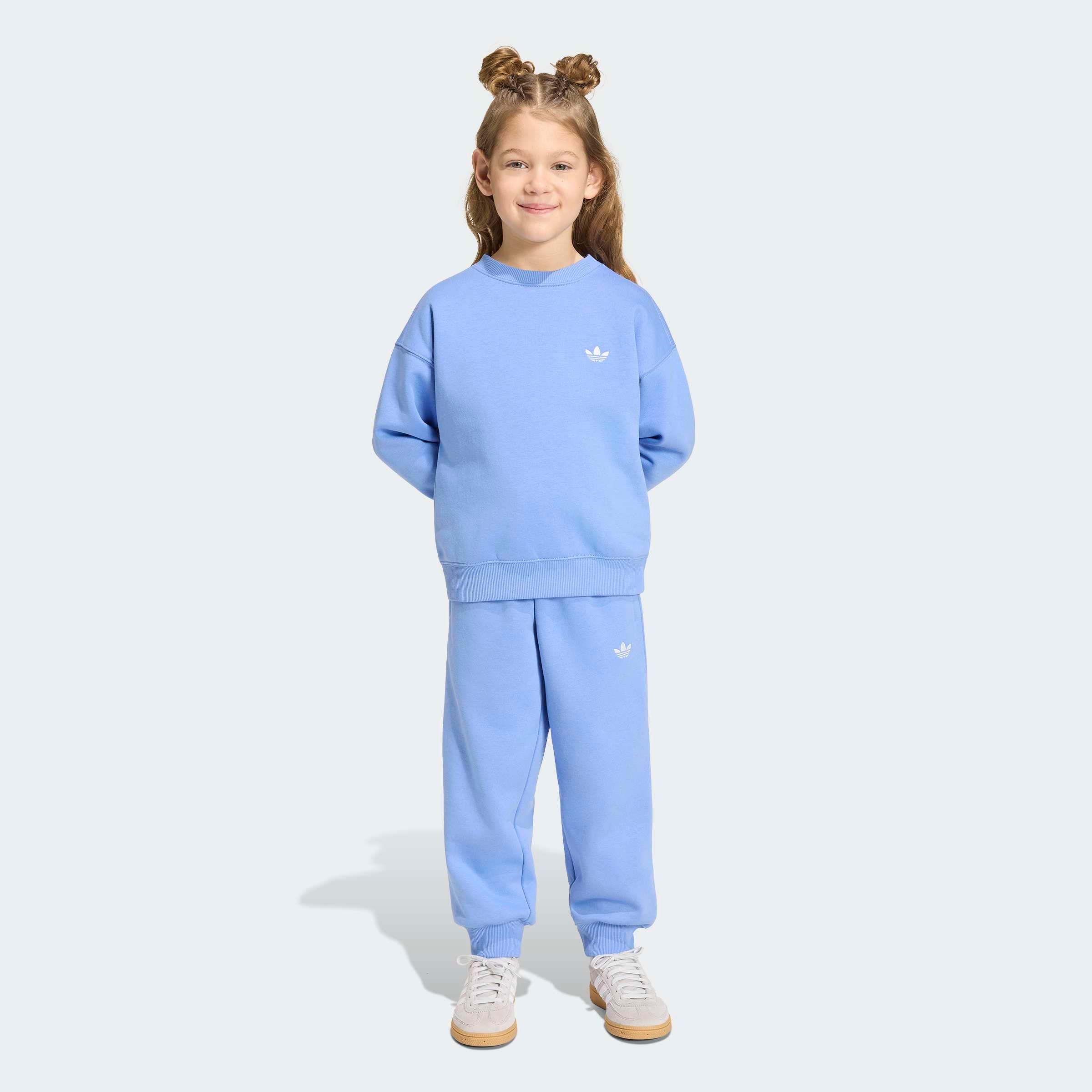 adidas Originals »MIT RUNDHALSAUSSCHNITT, LOCKER GESCHNITTEN« 2 für Kinder, zweiteiliges Set, sportlicher Stil